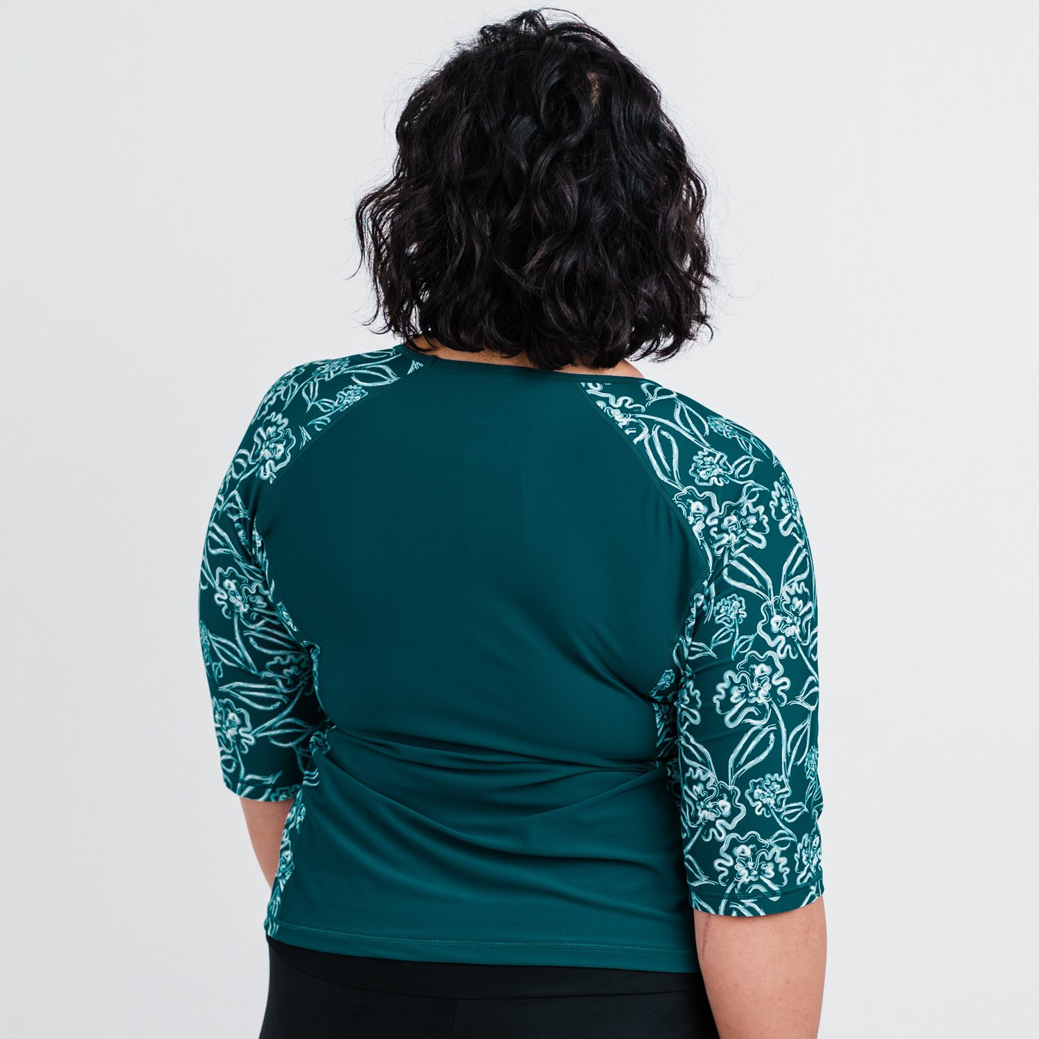 Calypsa Women's Loose Fit Margaux Plus-Size Swim Top                                                                             - view number 2