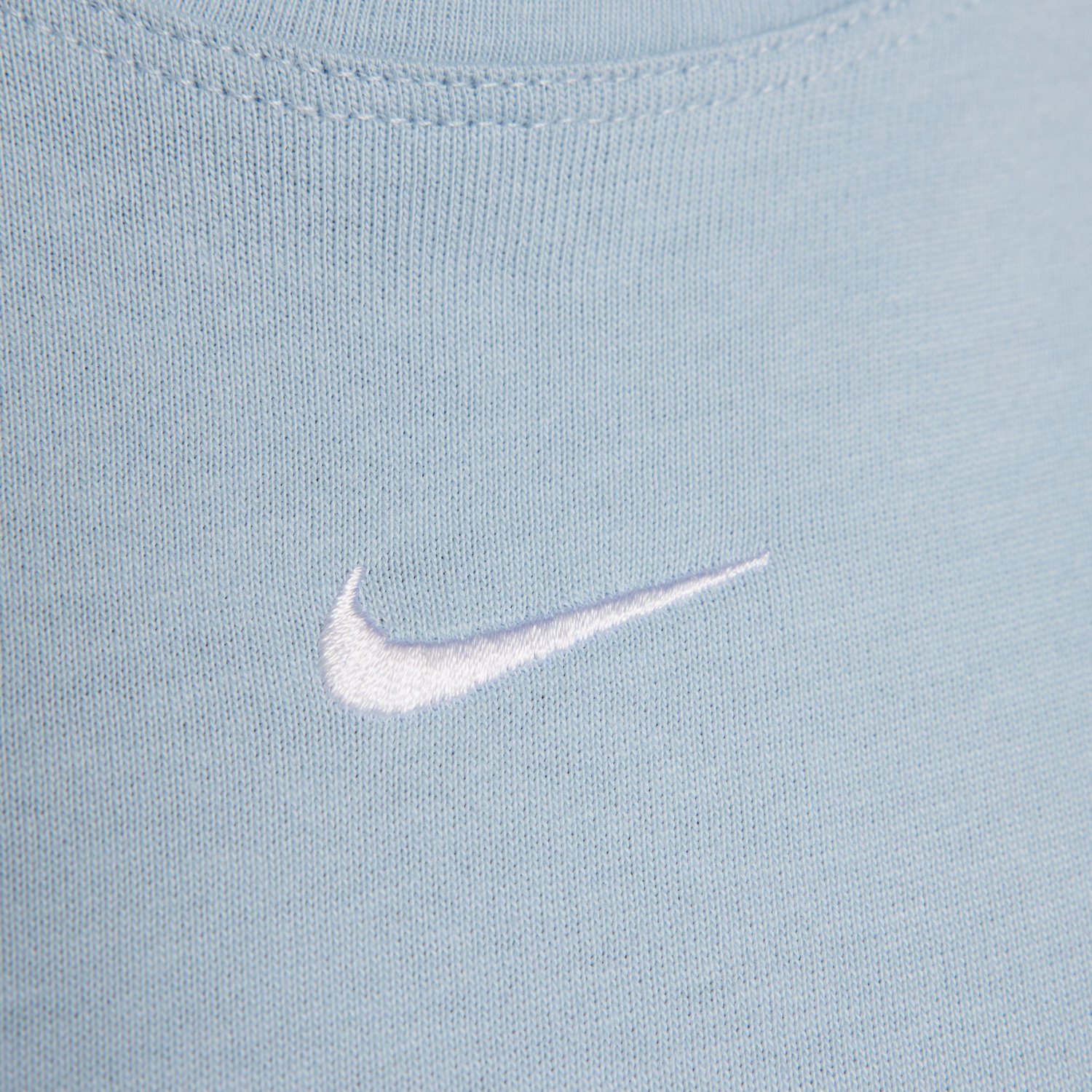 Nike Womenâ€™s Sportswear Essential Boxy T-shirt