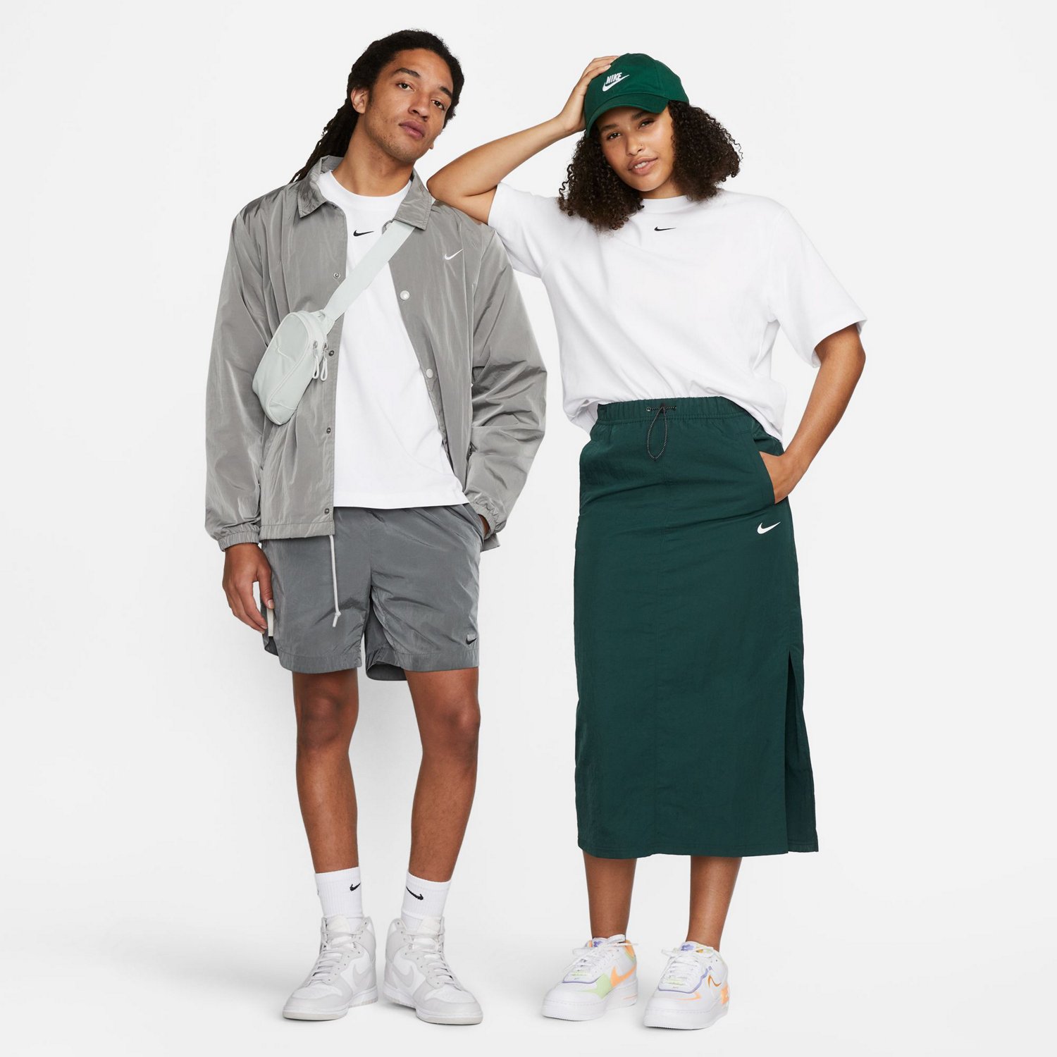 Nike Womenâ€™s Sportswear Essential Boxy T-shirt - view number 3