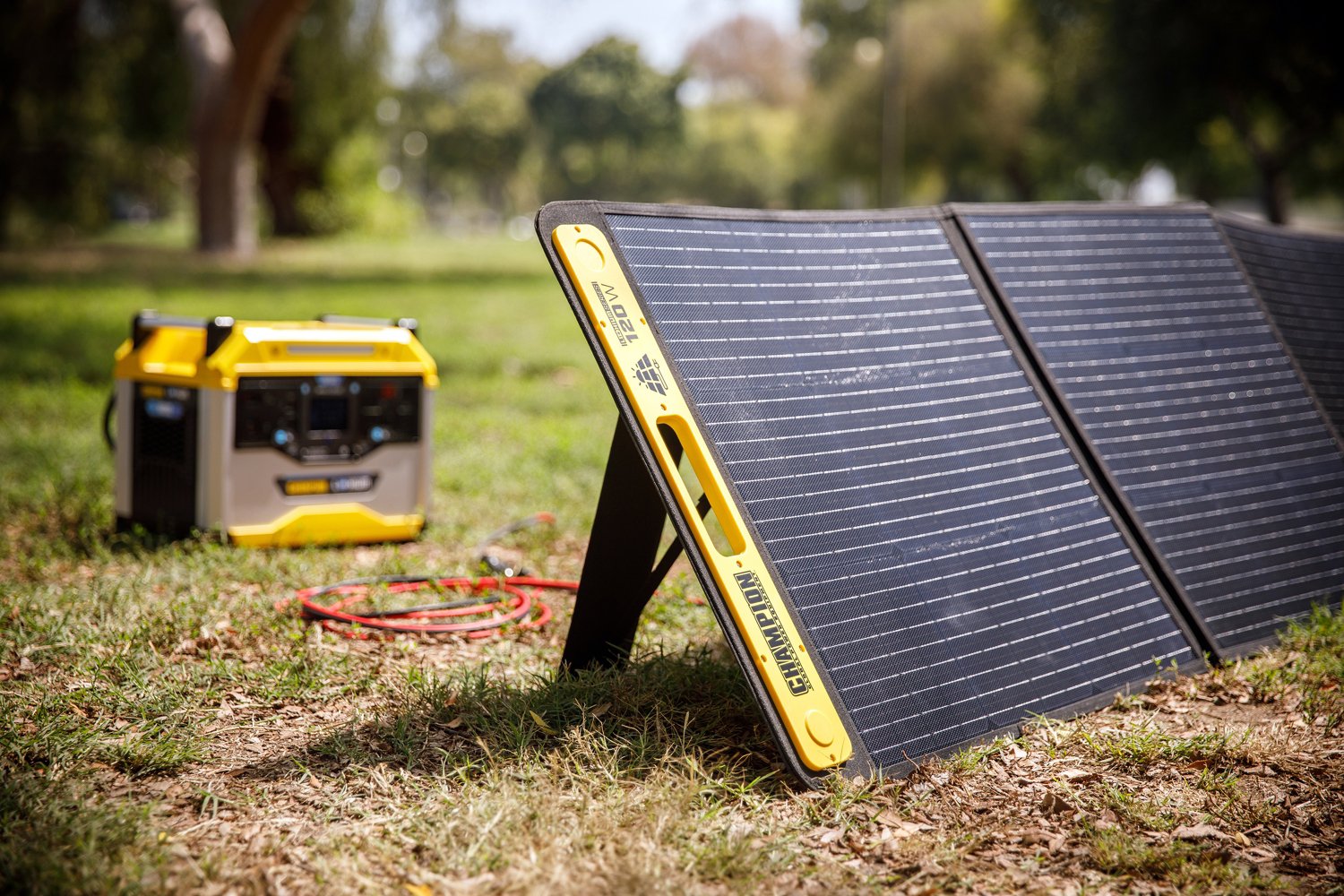 Champion 120 W Portable Solar Panel                                                                                              - view number 7