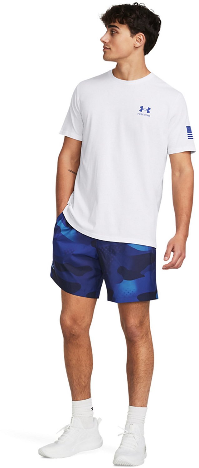 Under Armour Men's Freedom 7 in Volley Shorts - view number 3