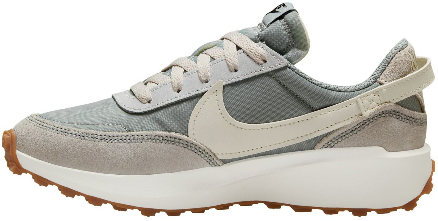 Nike Women's Waffle Debut Shoes                                                                                                  - view number 2