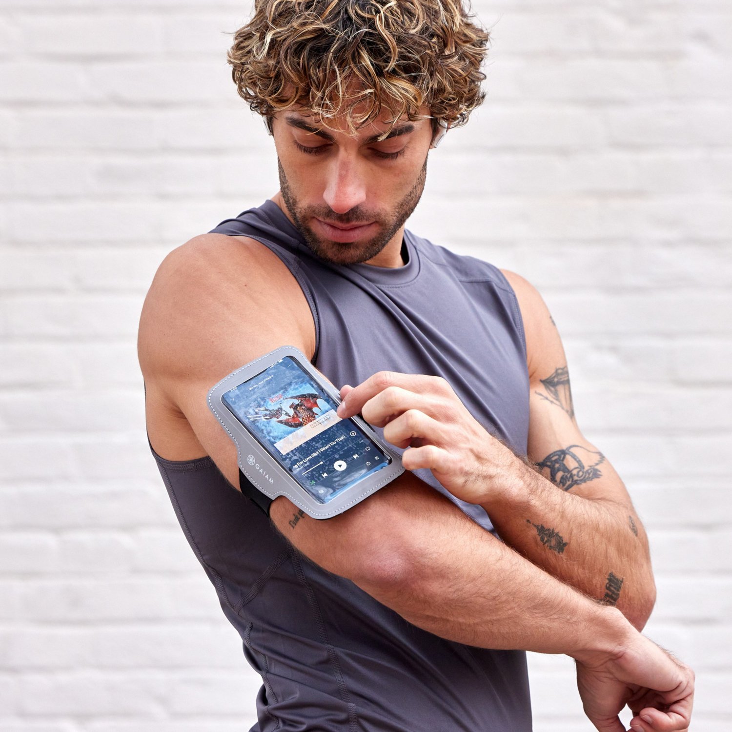 Gaiam Running Arm Band                                                                                                           - view number 6