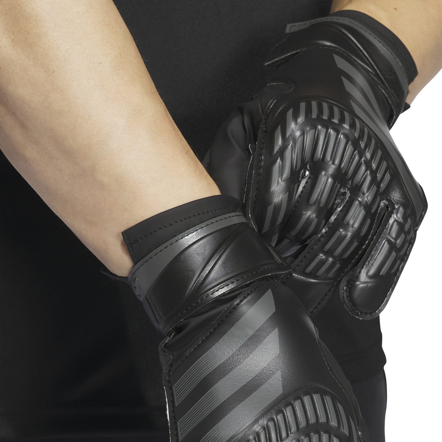 adidas Adults' Predator Training Soccer Goalie Gloves - view number 3