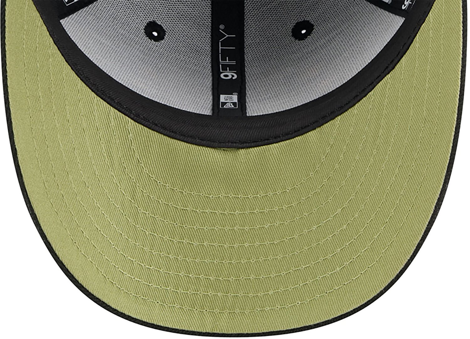 New Era Men's Chicago White Sox 2024 Armed Forces Day Low Profile 9FIFTY Snapback Hat                                            - view number 3