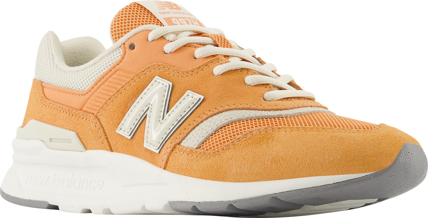 New Balance Women's 997H Shoes - view number 3