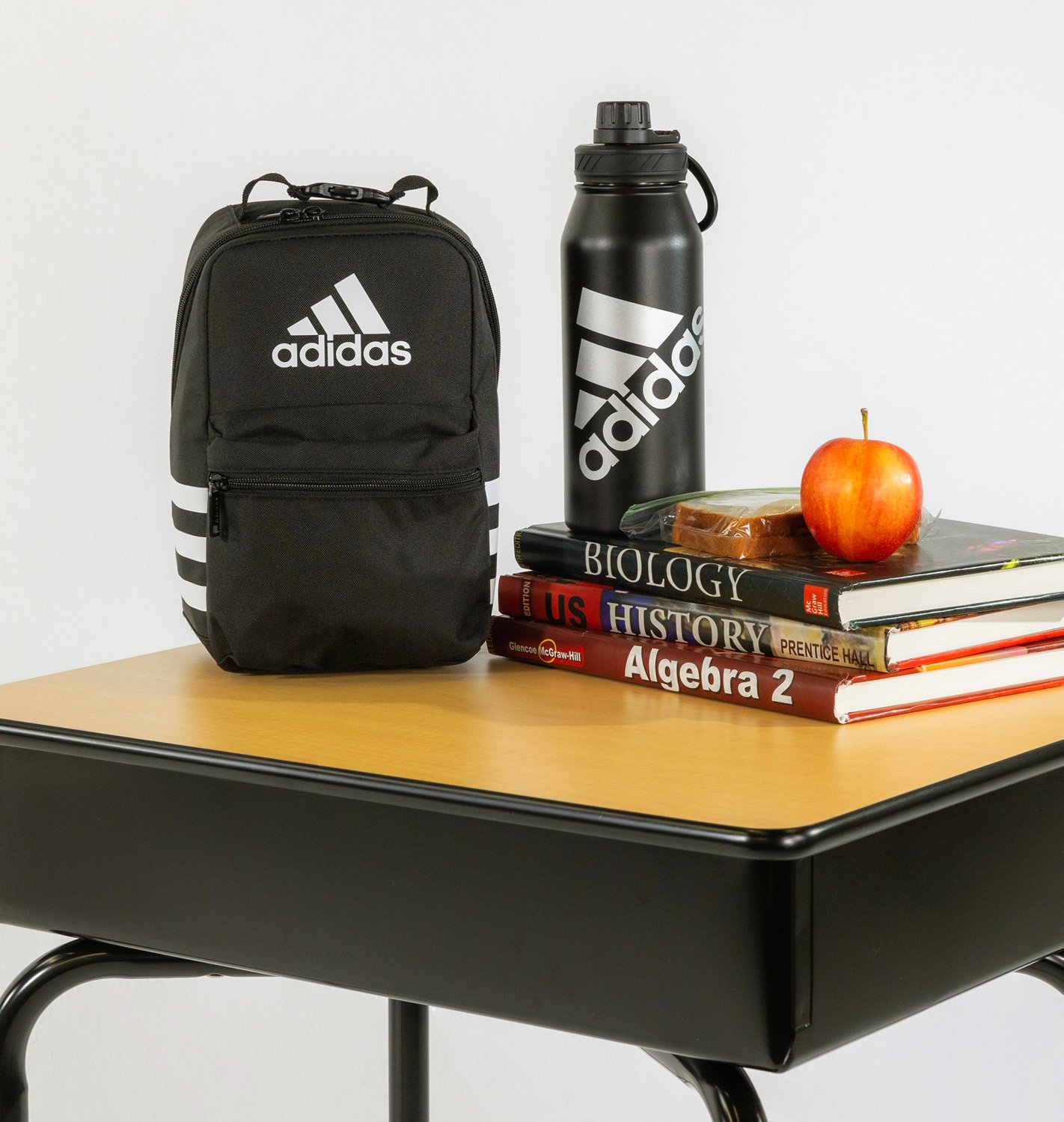 大人気！アディダス☆超お勧めランチバッグSantiago 3 Lunch Bag adidas Santiago 3 Lunch Bag | Academy