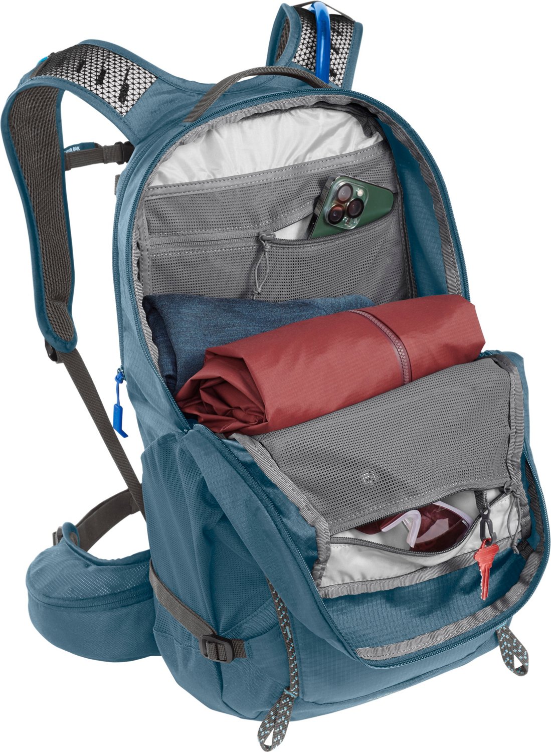 CamelBak Women's Rim Runner X28 2 Liter Hydration Hiking