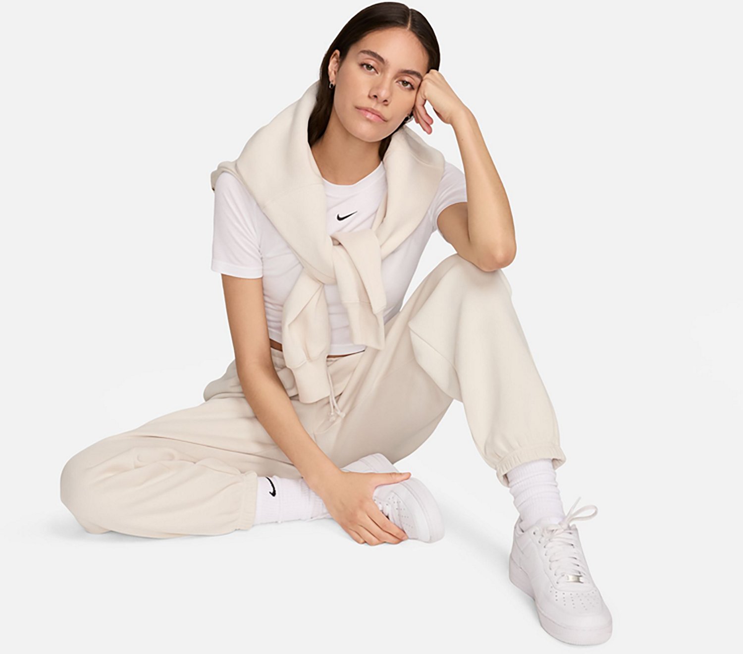Nike Women's Nike Sportswear Phoenix Fleece High-Waisted Oversized Pant                                                          - view number 6