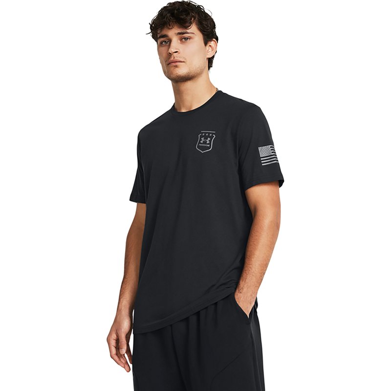 Under Armour Men's Freedom Amp 2 Short Sleeve Shirt Black/Titan Gray, Medium - Men's Outdoor Graphic Tees at Academy Sports