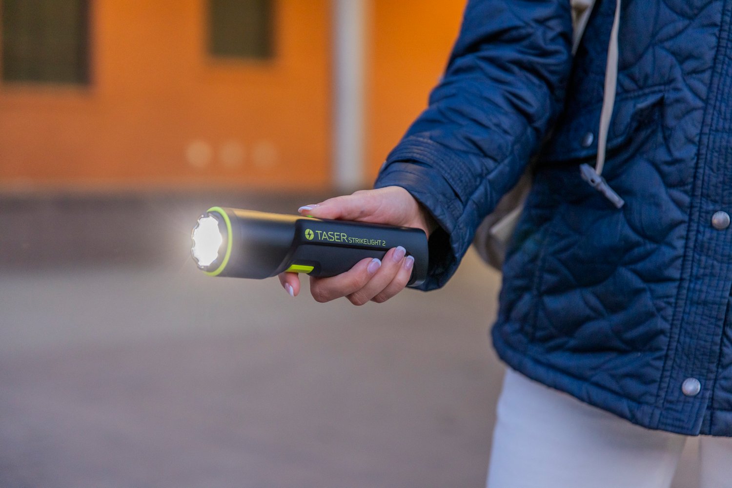 TASER StrikeLight 2 Stun Device with 3-in-1 Flashlight - view number 5