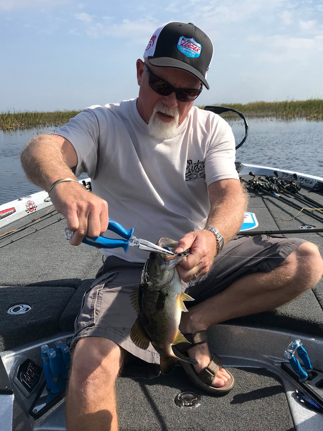 Cuda 8.75 in TI Needle Nose Pliers - view number 7