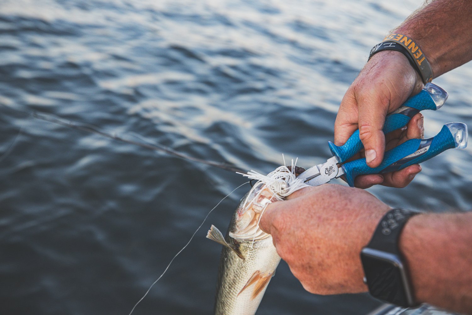 Cuda 8.75 in TI Needle Nose Pliers - view number 8