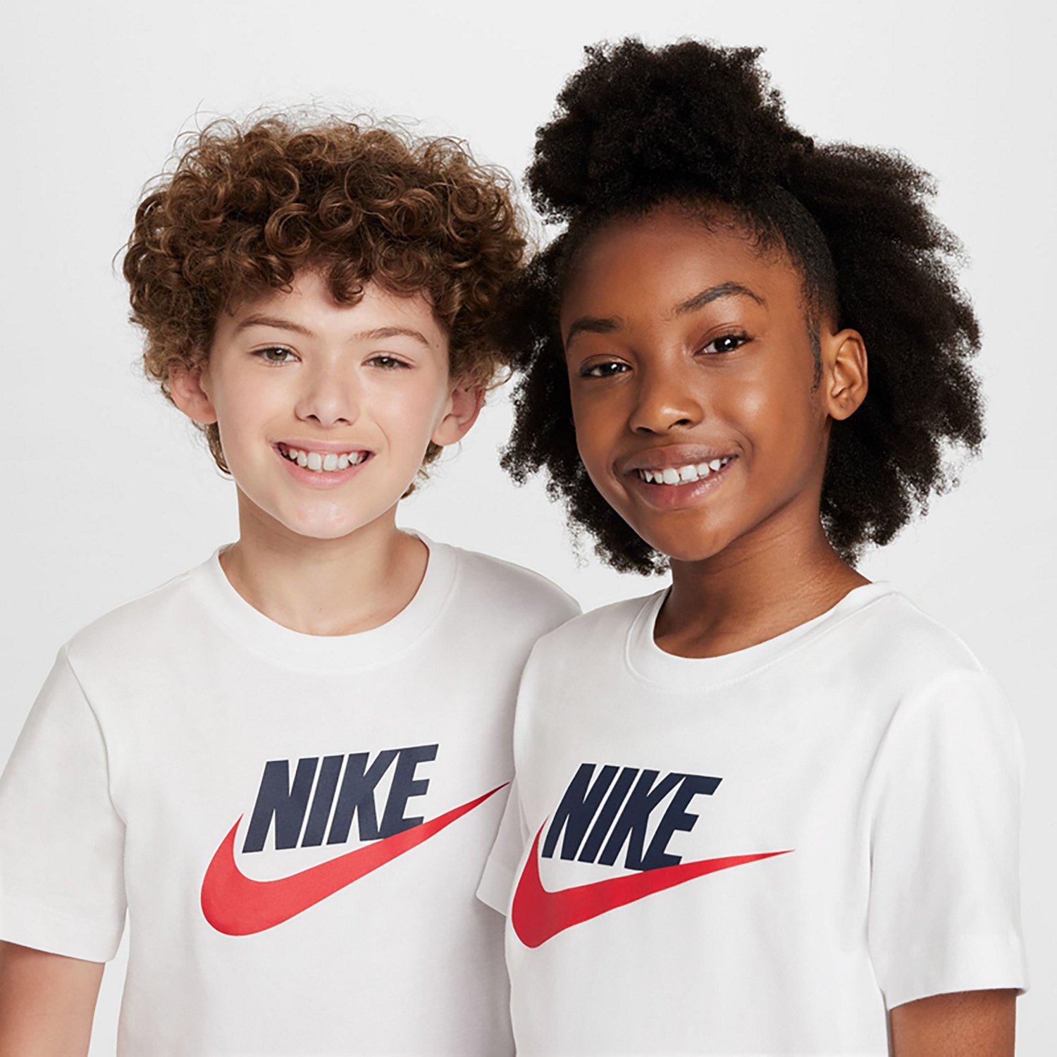 Nike Boys' Sportswear Futura Icon T-shirt