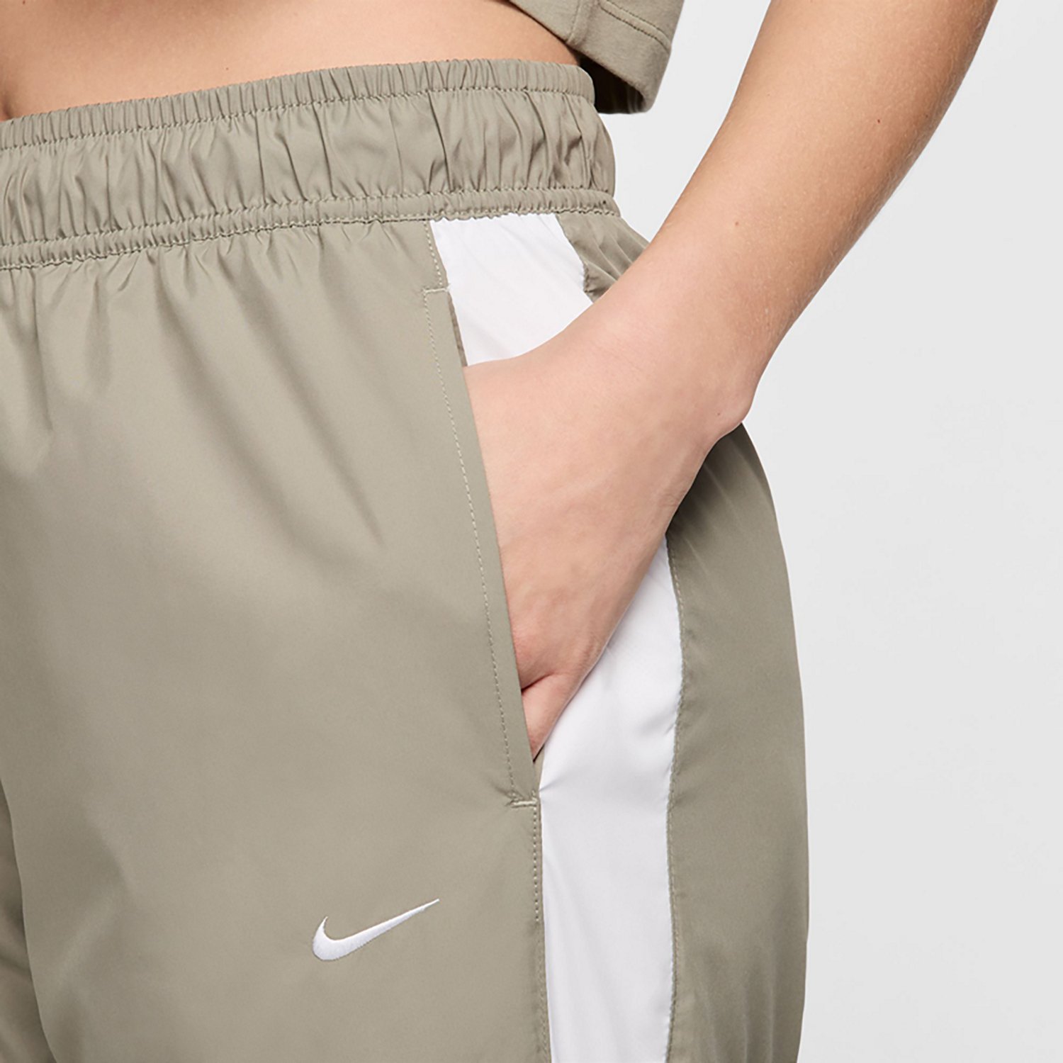 Nike Women's Sportswear Classic Woven UV Mid-Rise Loose Joggers - view number 5