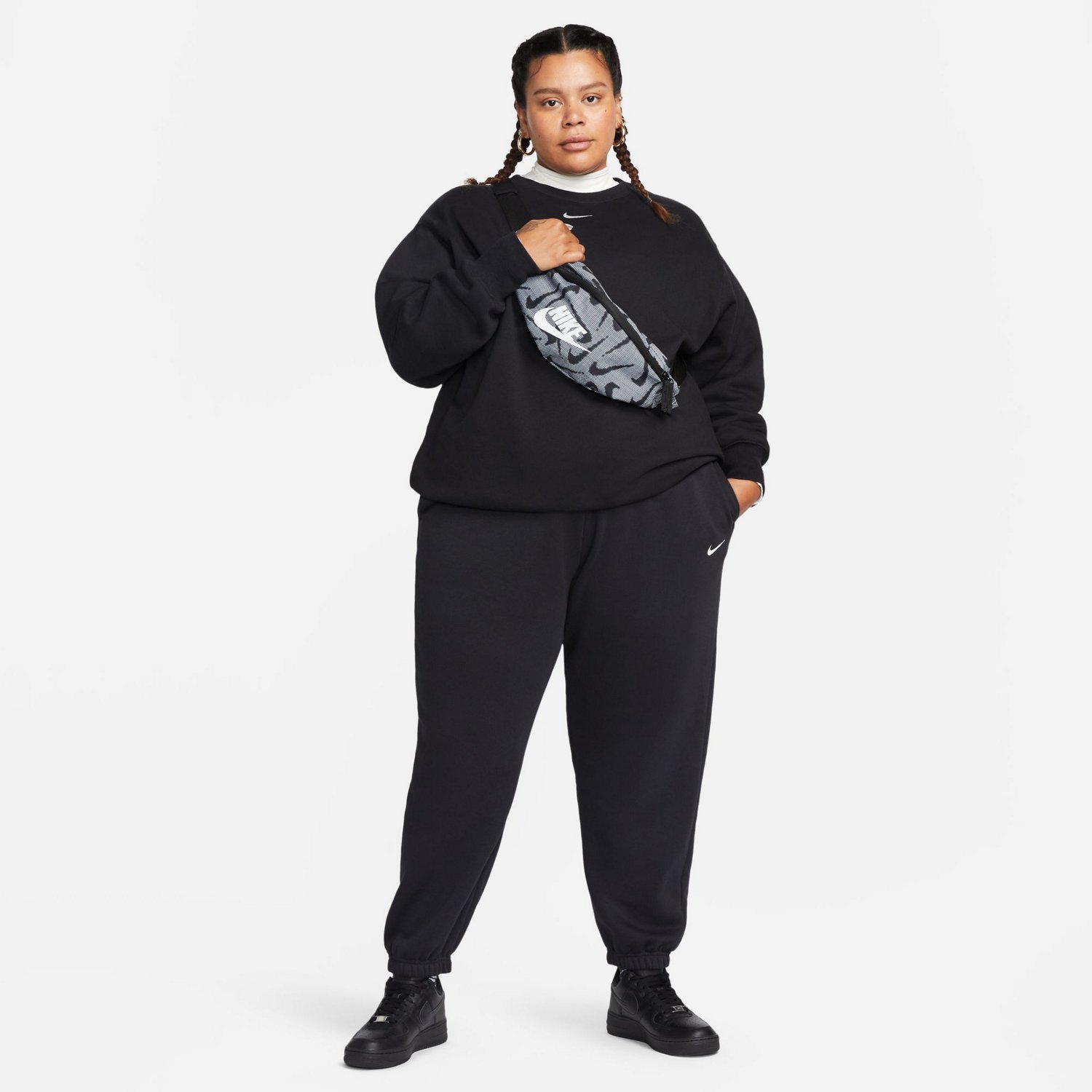 Nike Women's Phoenix Fleece Oversized Crew-Neck Sweatshirt                                                                       - view number 6