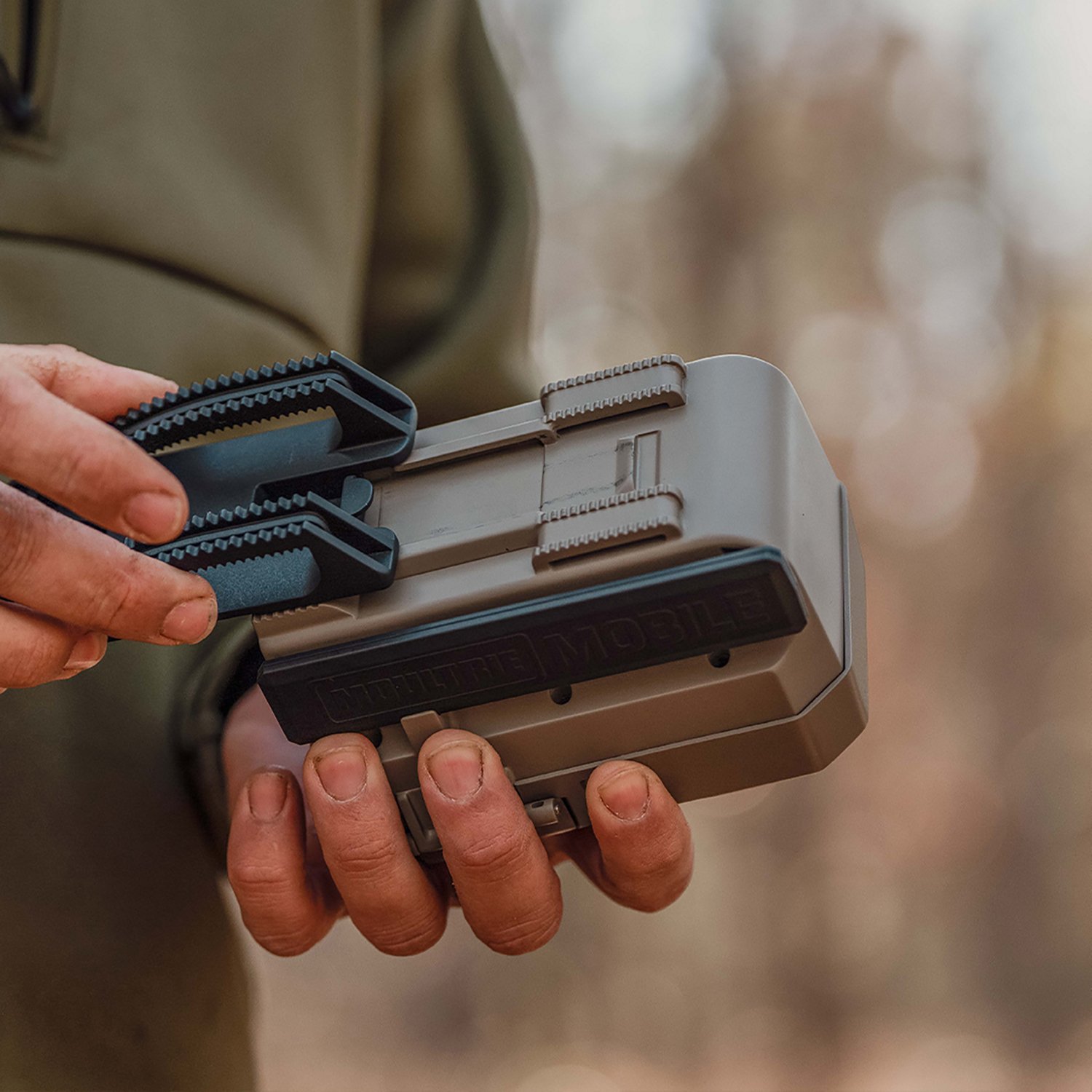 Moultrie Mobile Edge 2 Pro Cellular 40 MP Trail Camera                                                                           - view number 5
