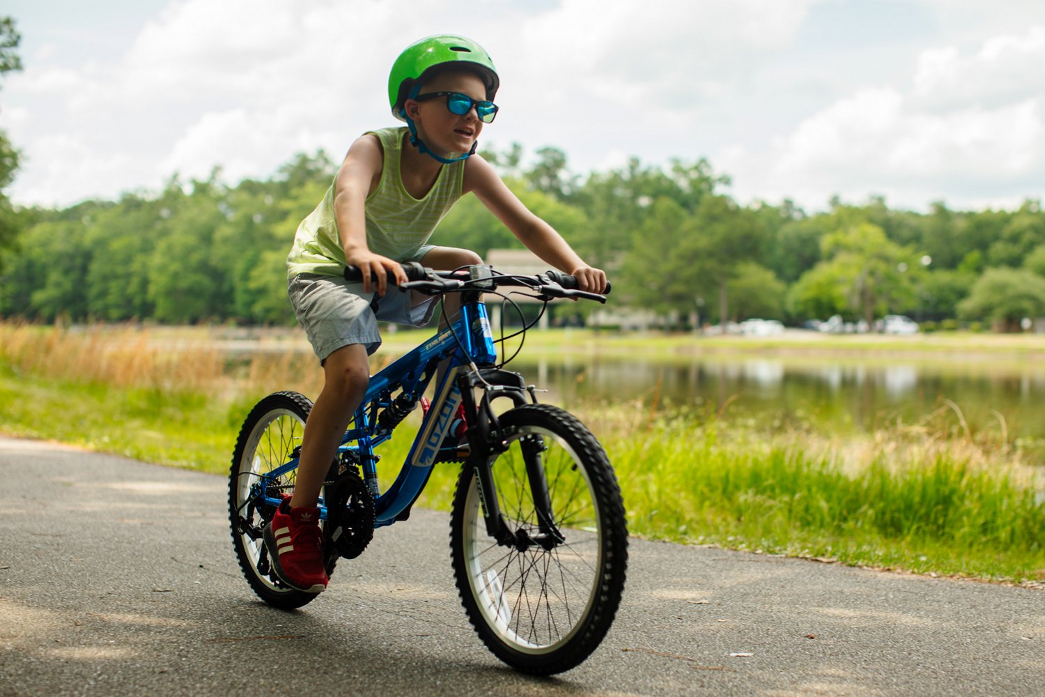 Ozone 500 Boys' Exhilarate 20 in 18-Speed Mountain Bike - view number 7