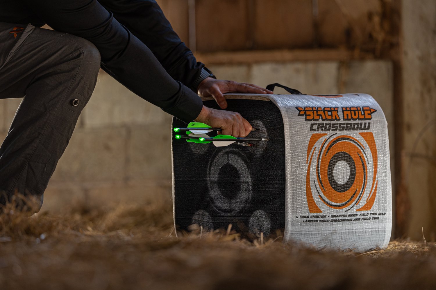 Black Hole 16 in Crossbow Target - view number 5