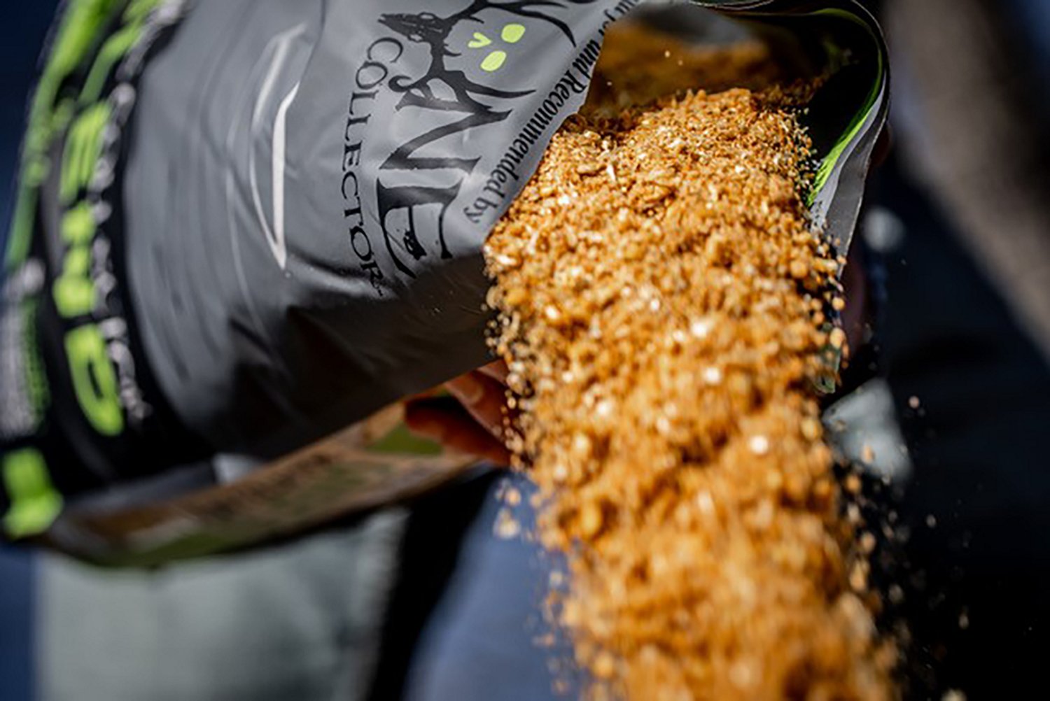 Big & J Bone Collector Blend 20 lb Bag - view number 3