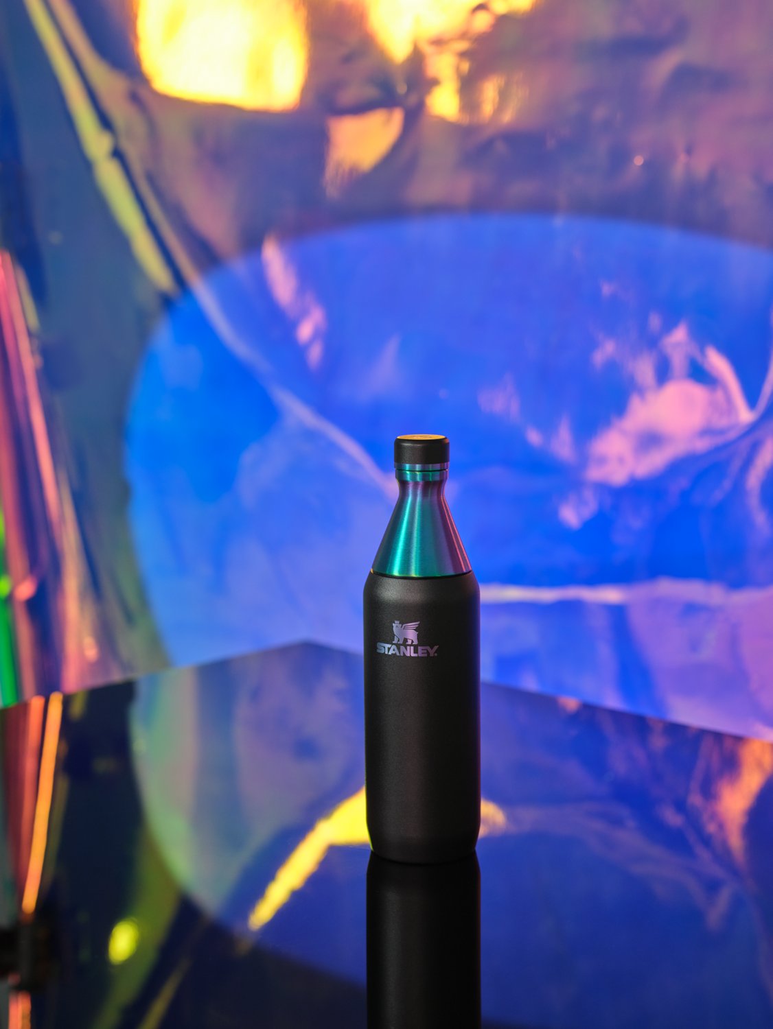 Stanley Black Chroma All Day 20oz Slim Bottle - view number 6