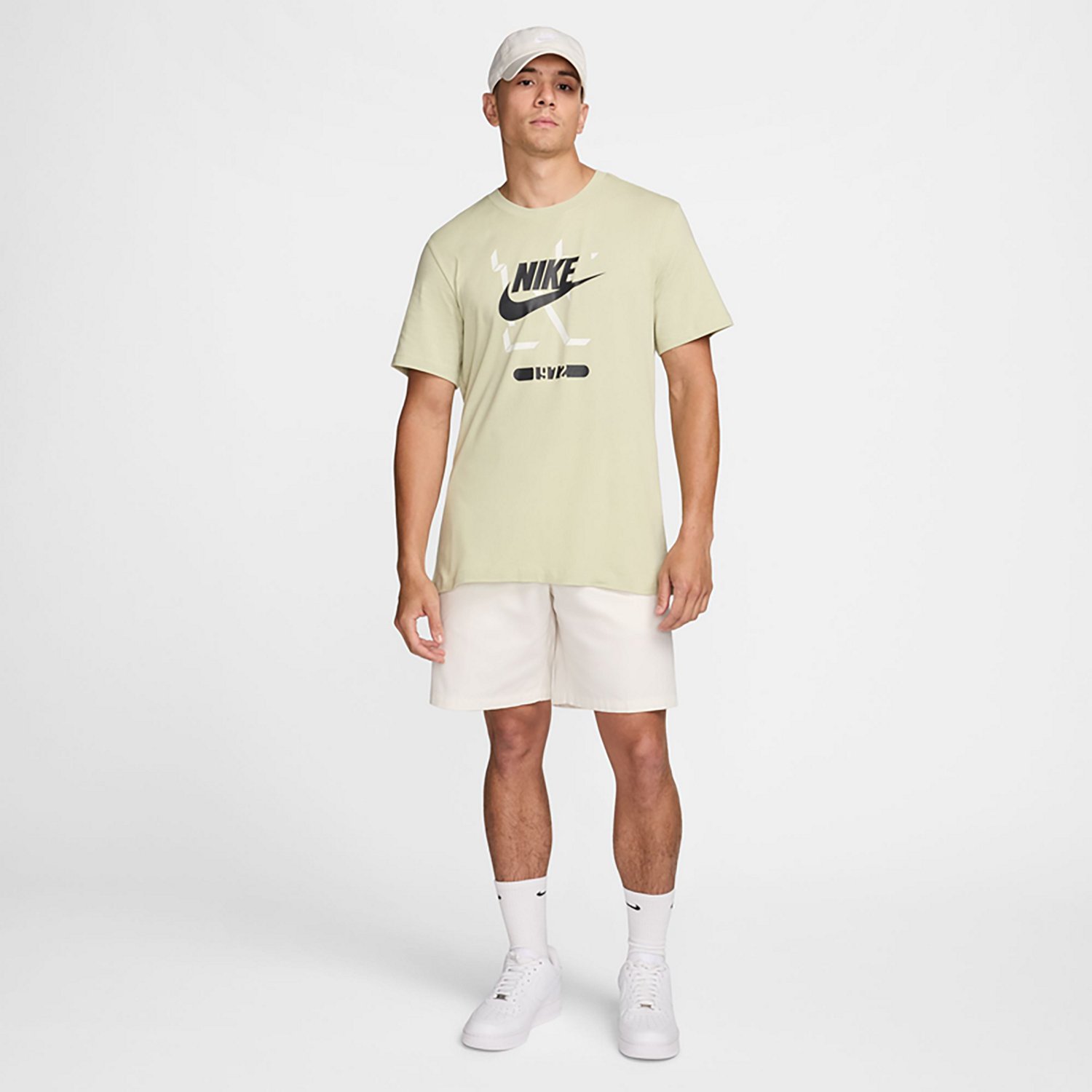 Nike Men's NSW 6 Mo Futura T-shirt | Academy