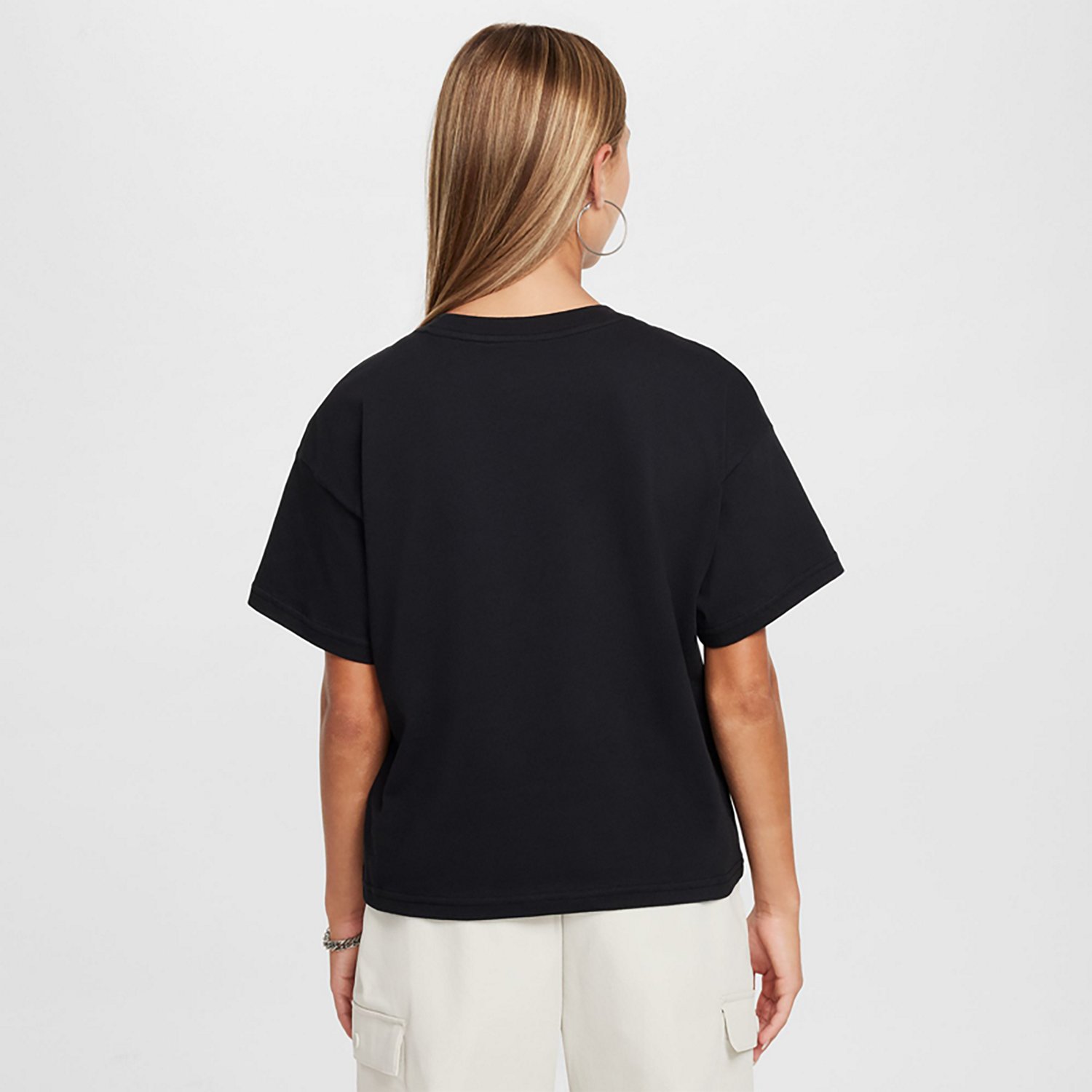 Nike Girls' Sportswear Essential Boxy Short Sleeve T-shirt - view number 2