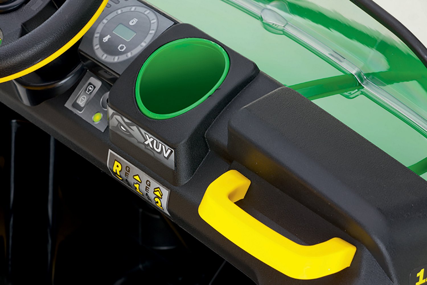 John Deere 12 V Gator XUV Ride-On                                                                                                - view number 4