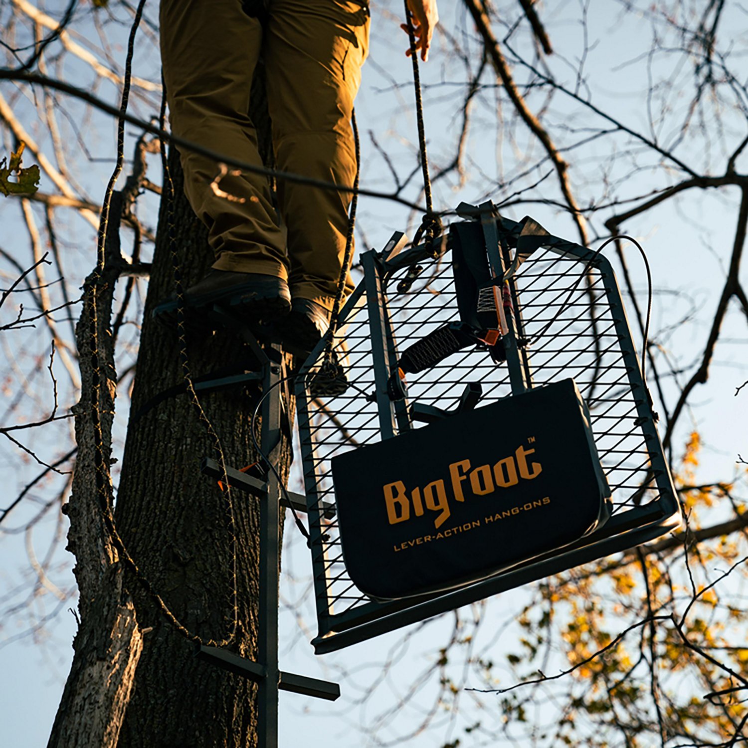 Rivers Edge Big Foot XL Classic Lever-Action Hang-On Treestand - view number 3