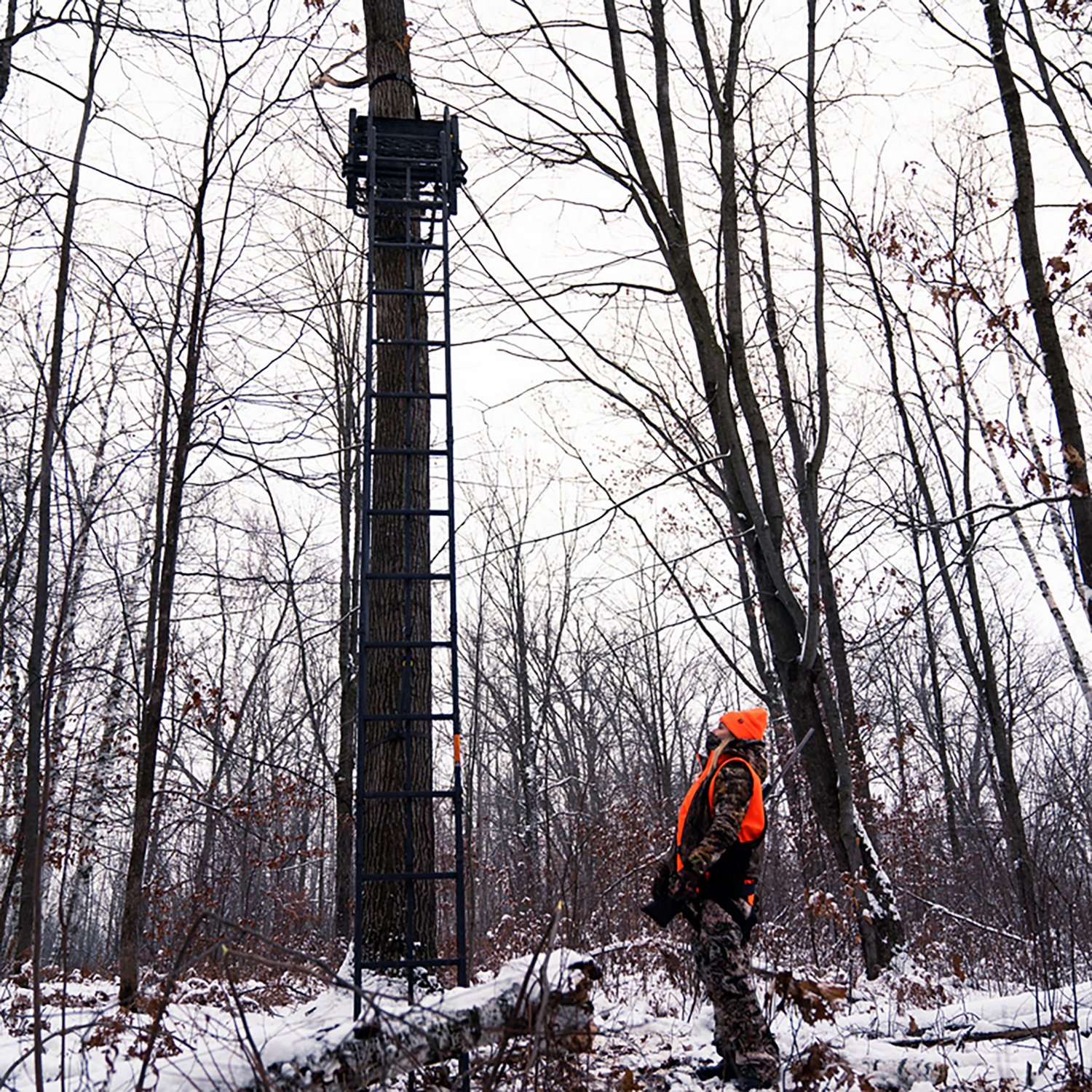 Rivers Edge Lockdown 21 ft Wide Ladder Tree Stand                                                                                - view number 5