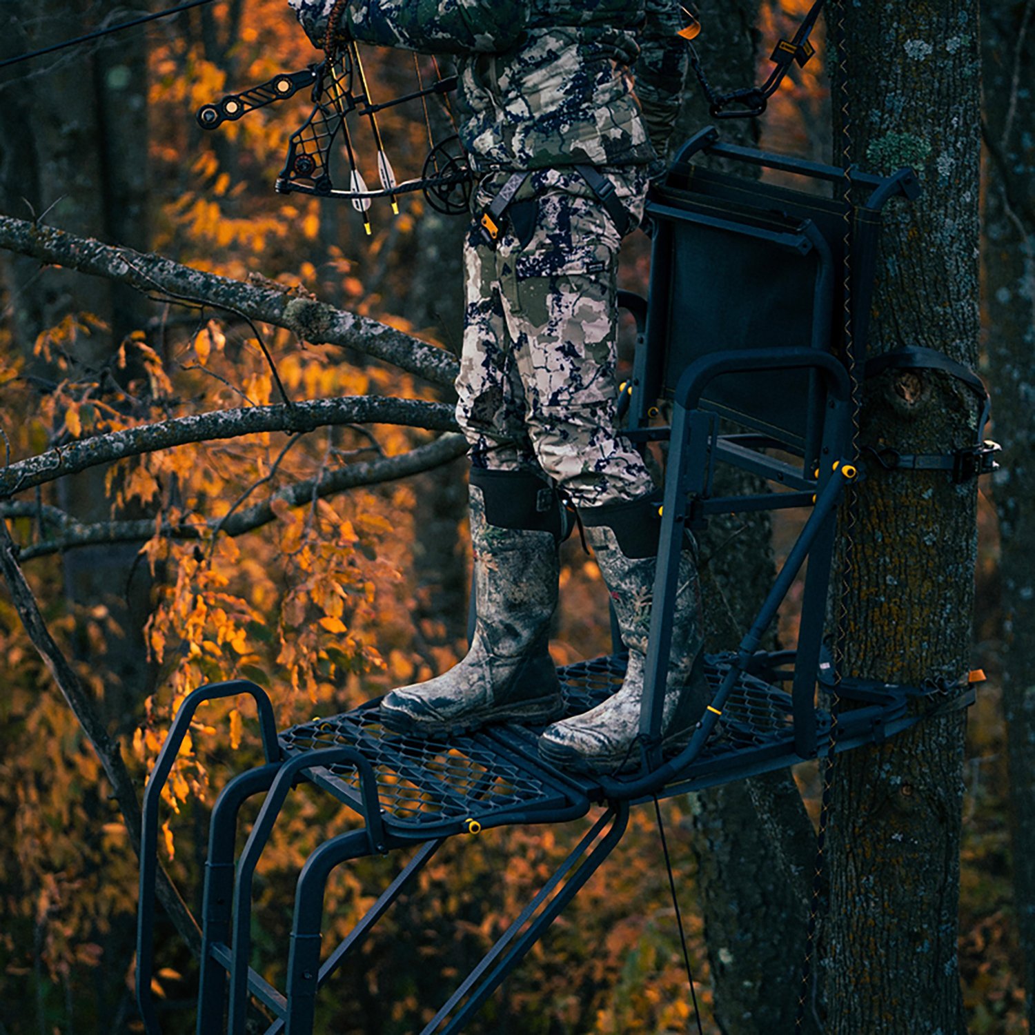 Rivers Edge Lockdown Wide Ladder Tree Stand                                                                                      - view number 8