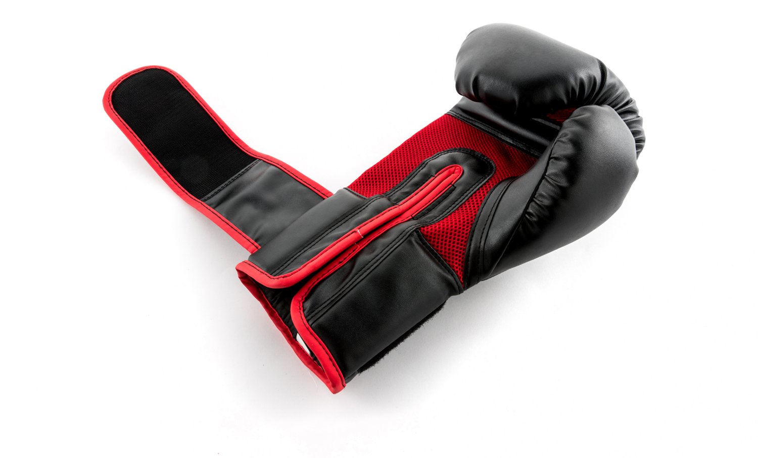 UFC Youth Muay Thai Train Gloves                                                                                                 - view number 7