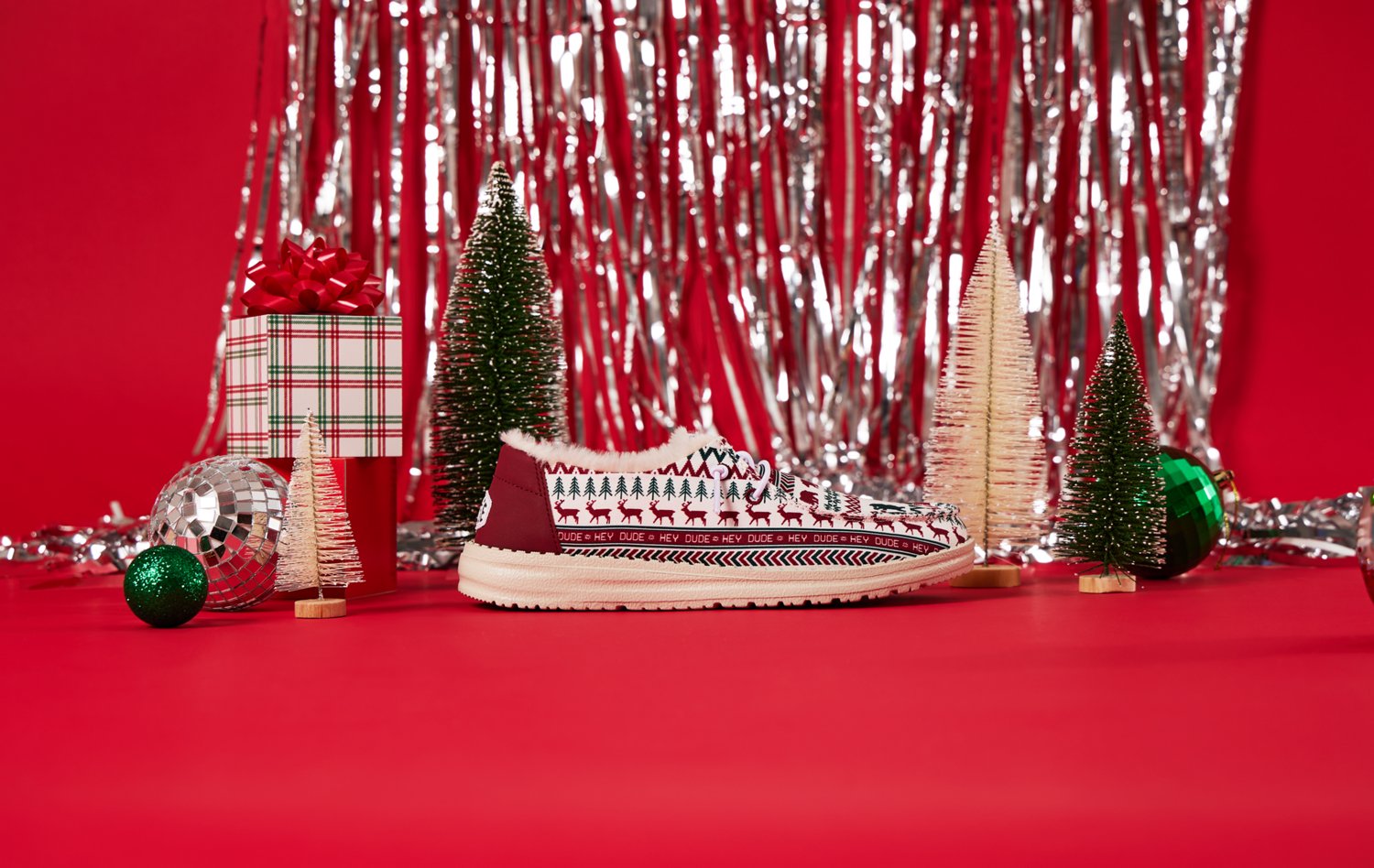 HEYDUDE Adults' Wendy Holiday Novelty Print Shoes - view number 6