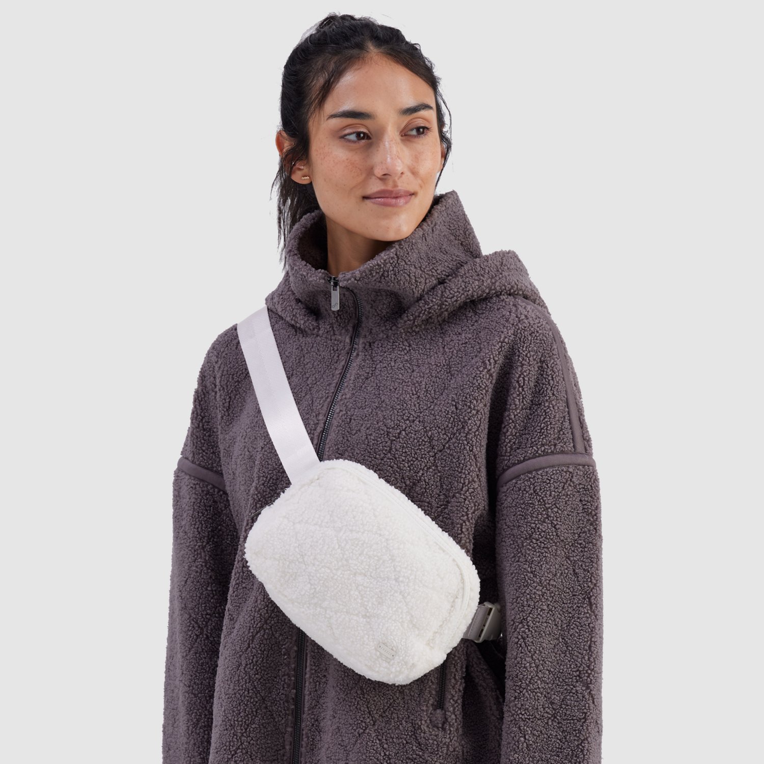 Freely Women's Mia Sherpa Bag - view number 1