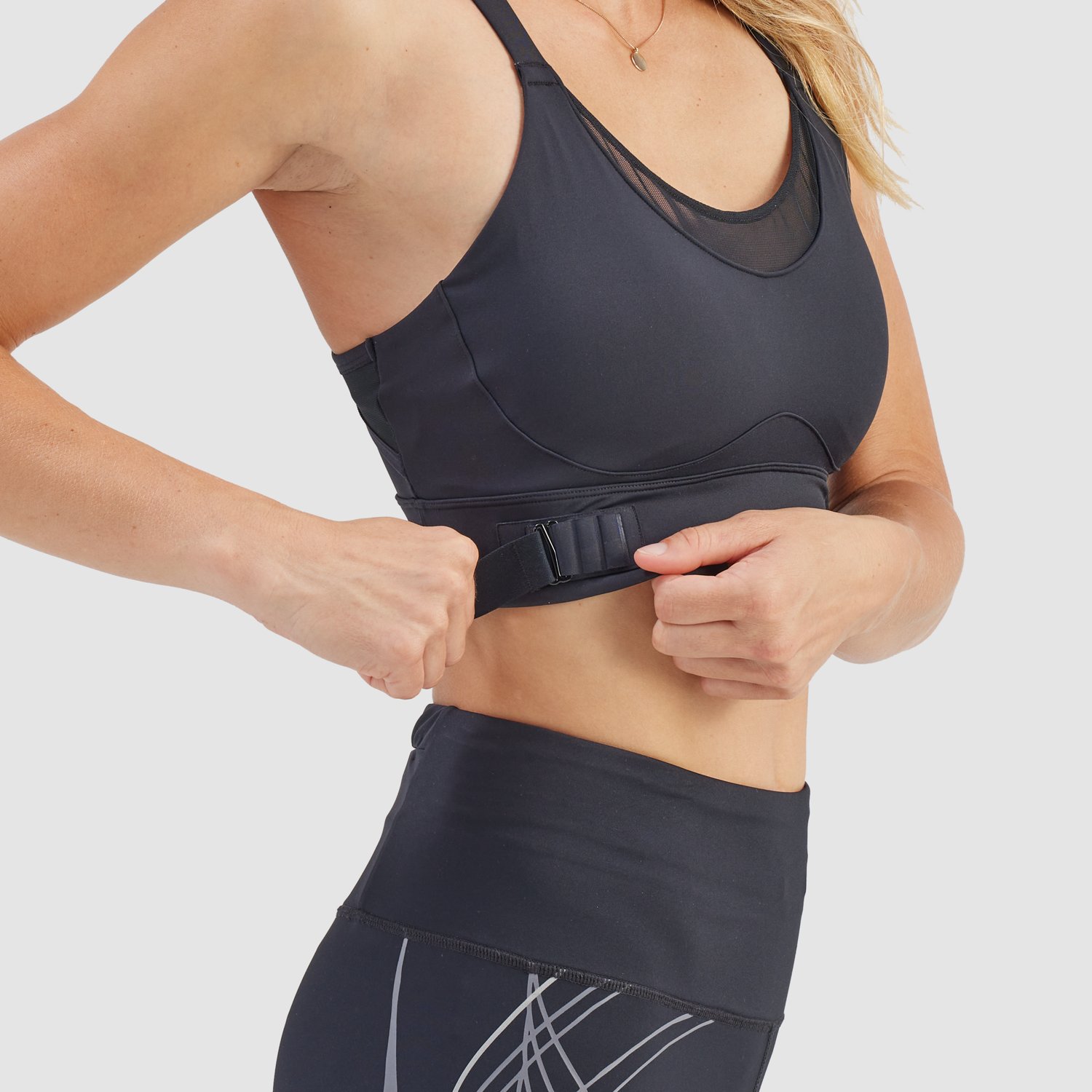 Freely Women's Ember Medium Impact Molded Sports Bra - view number 4