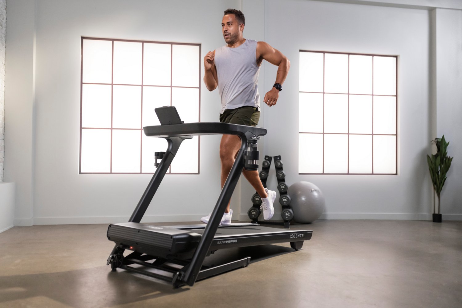 CENTR Runr Non-Screen Treadmill - view number 6