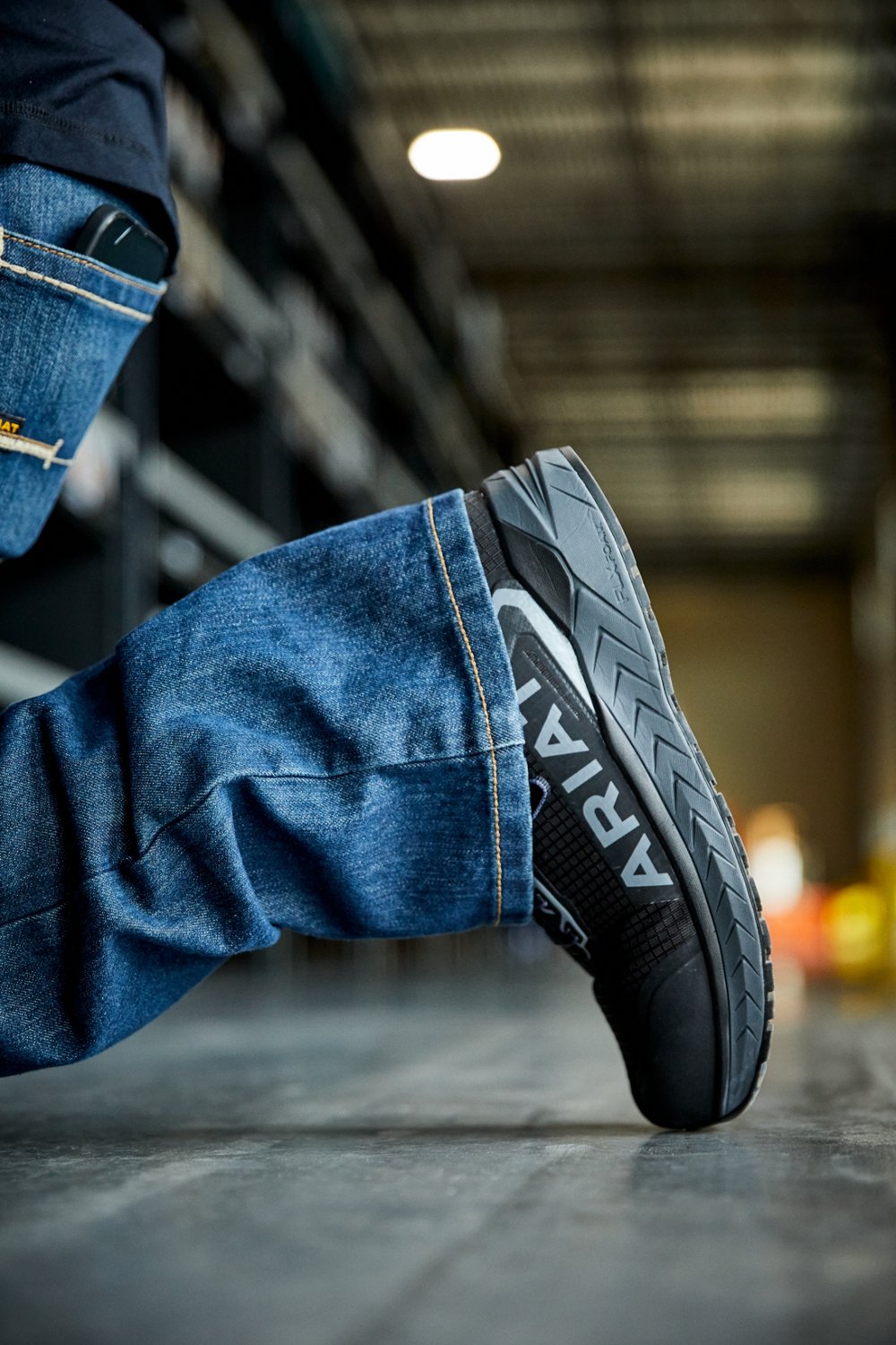 Ariat Men's Outpace CT Work Shoes - view number 8