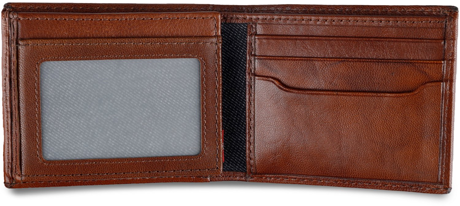 Levi's Men's RFID Moore Traveler Wallet - view number 2