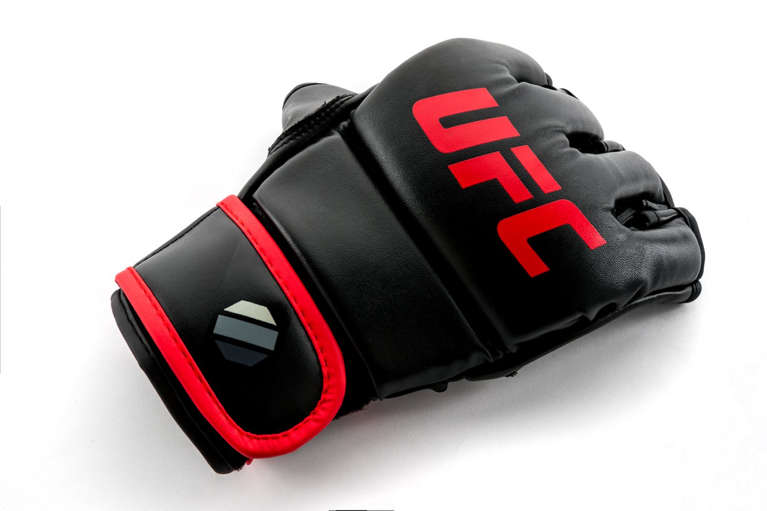 UFC 6 oz Fitness MMA V2 Gloves                                                                                                   - view number 6