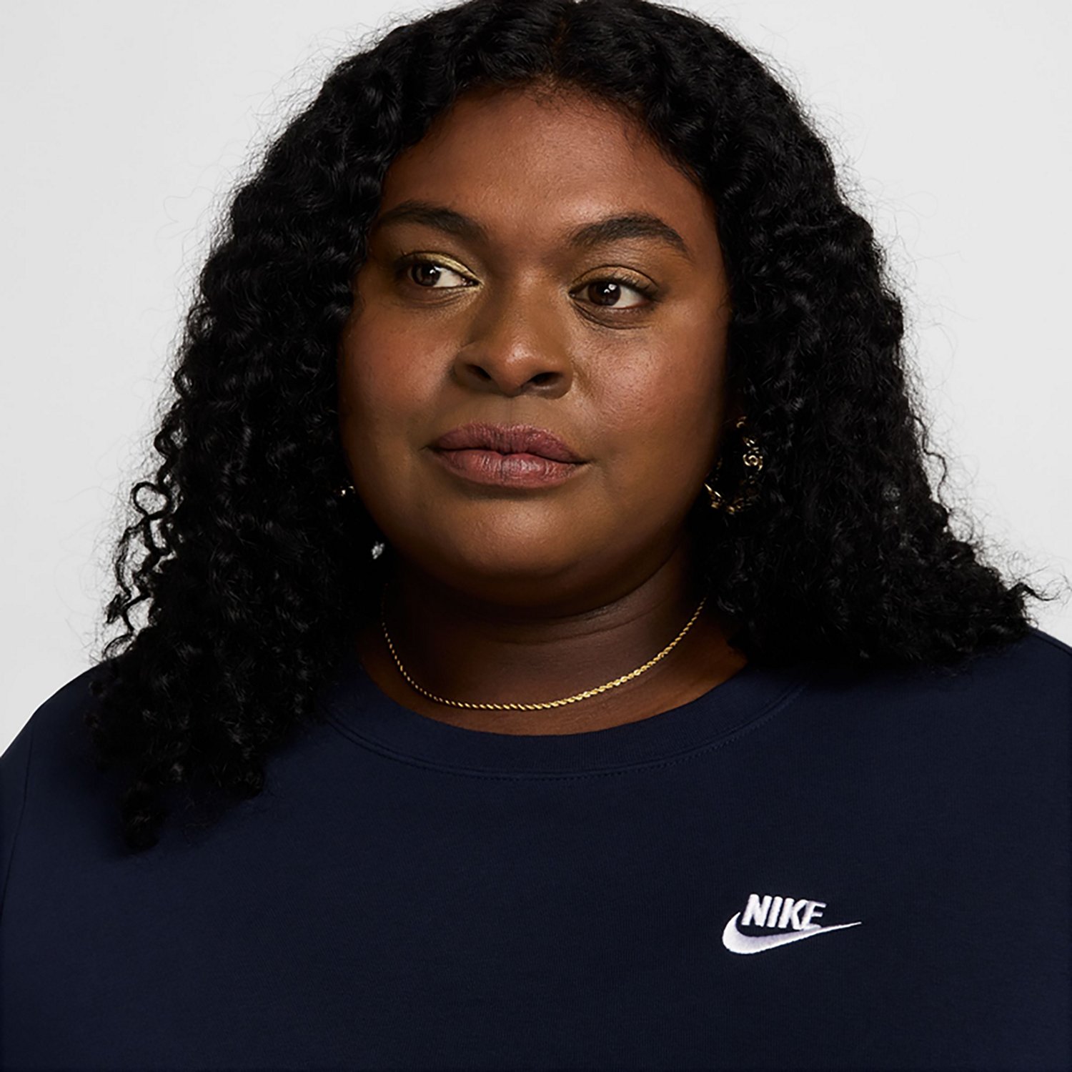 Nike Women s Sportswear Club Fleece Oversized Crew Plus Size Sweatshirt Academy