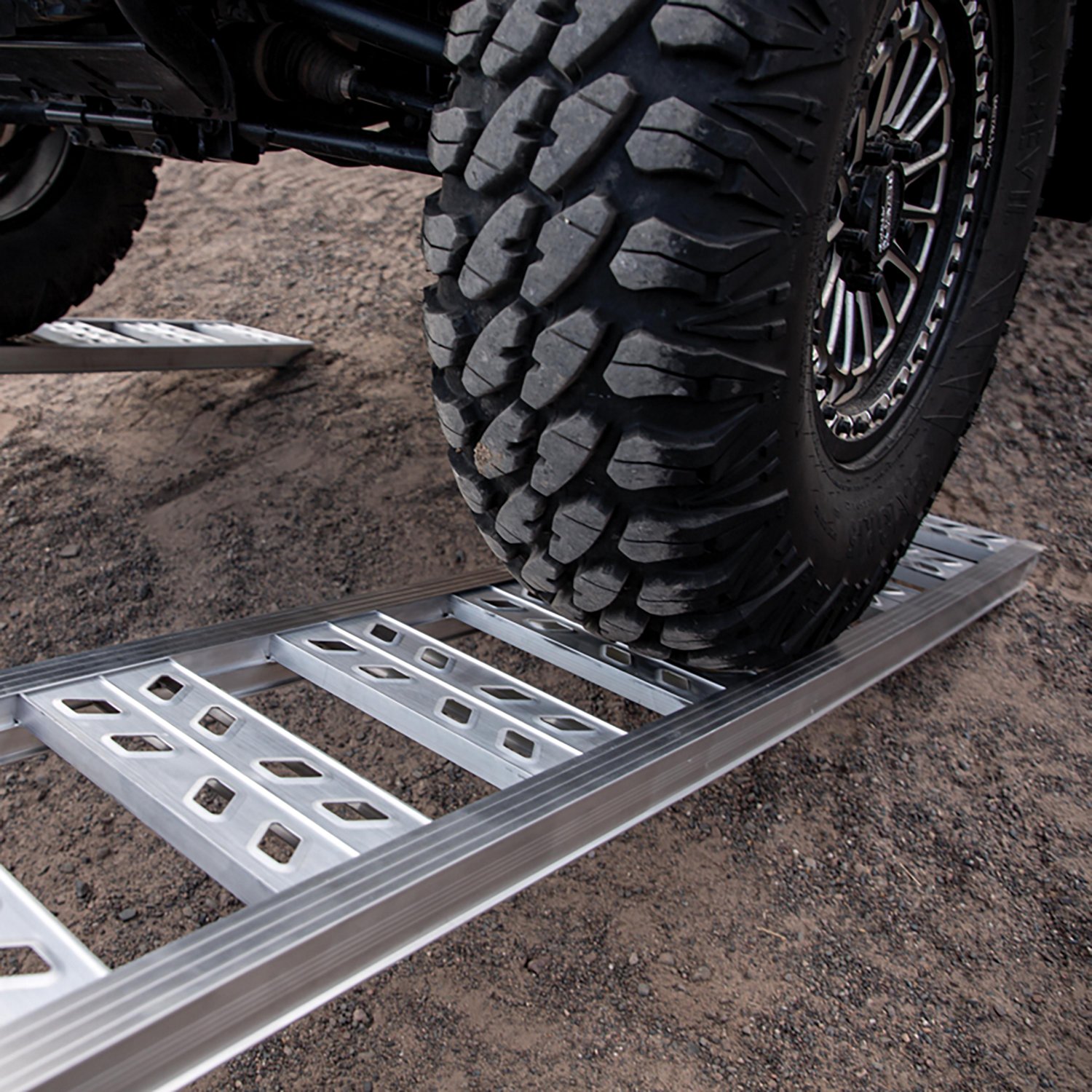 Yutrax 90 in Heavy Duty Arched Ramps                                                                                             - view number 7