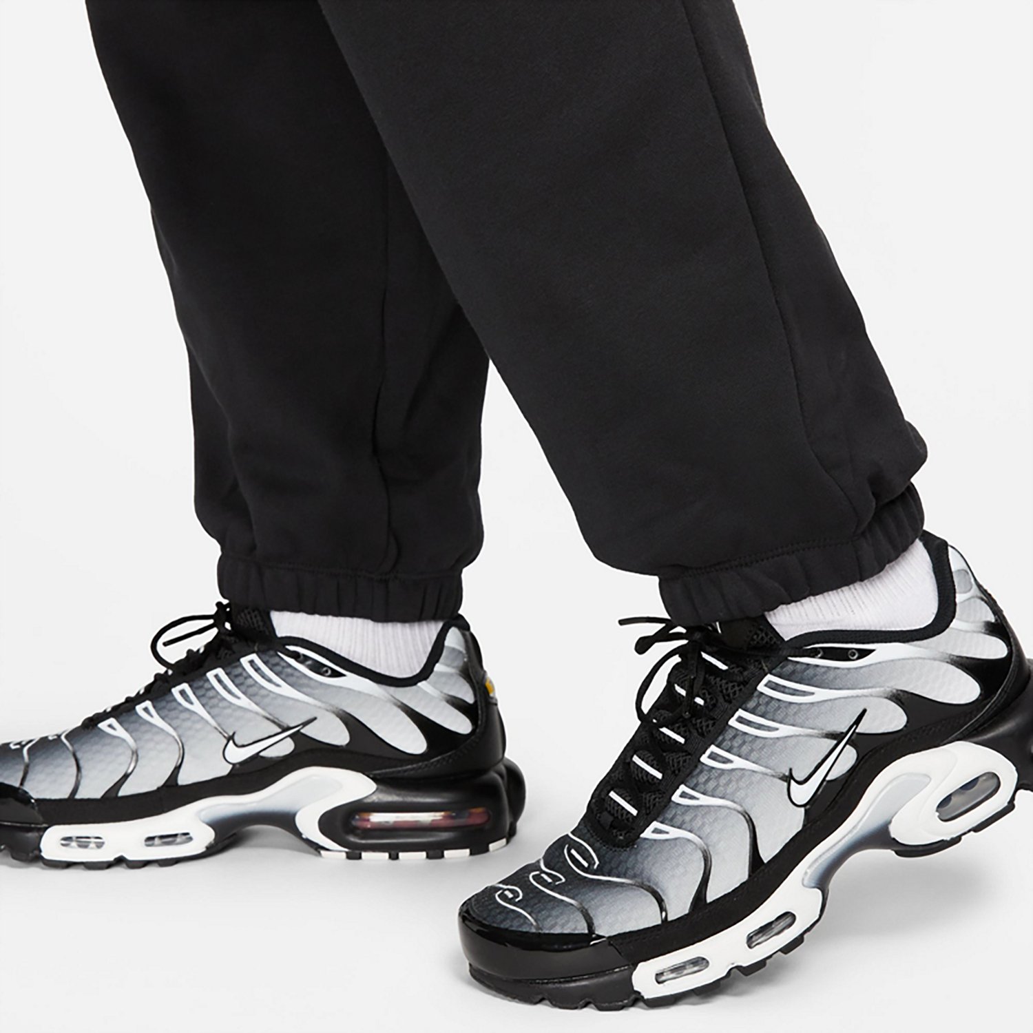 Nike Sportswear Club Women's Fleece Mid-Rise Joggers - view number 4