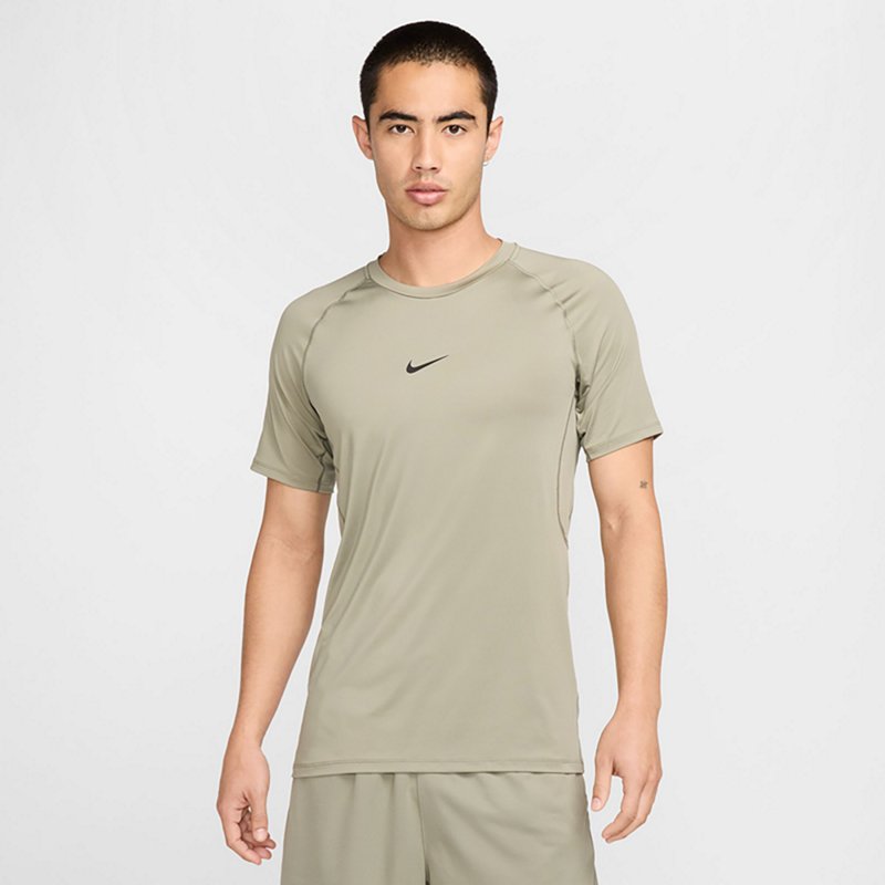 Nike Men's Slim Sho… - image