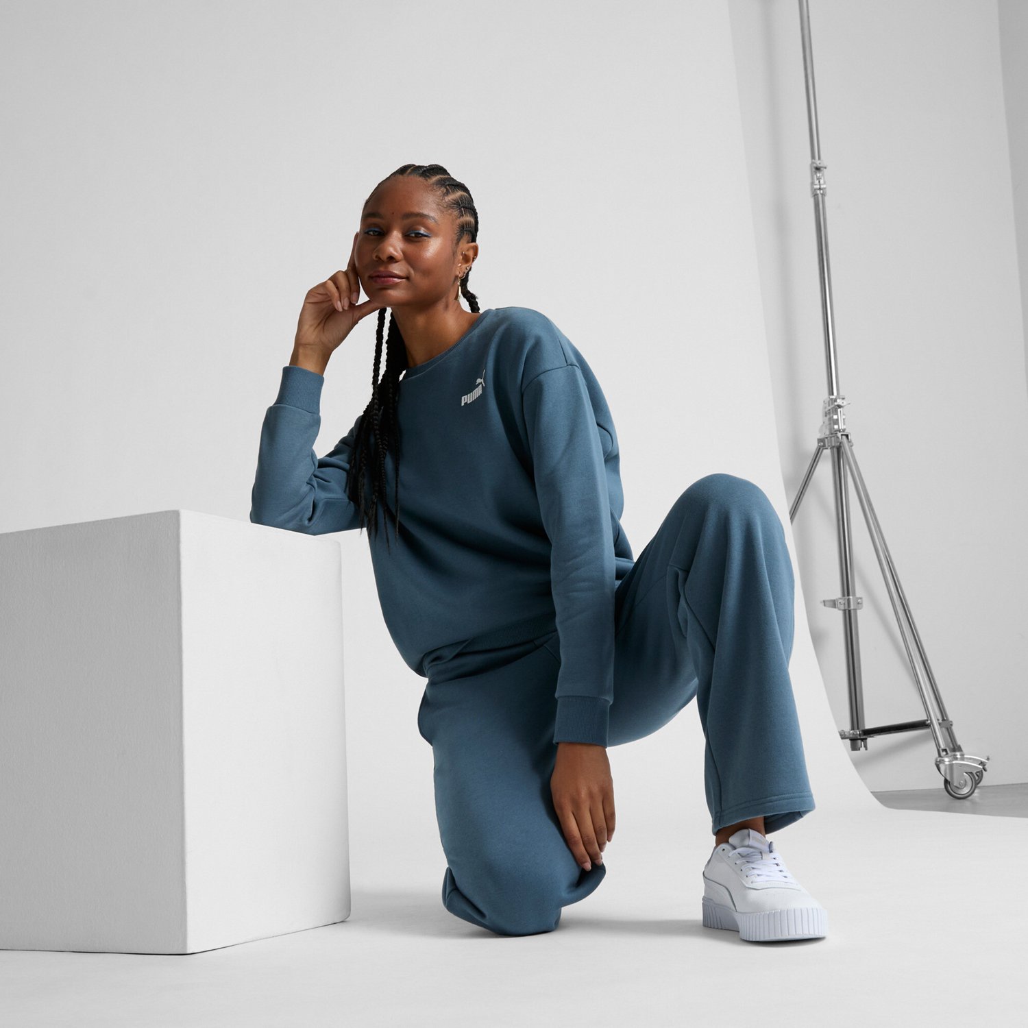 Puma Women's Essentials Relaxed Small Logo Crew Sweatshirt - view number 2