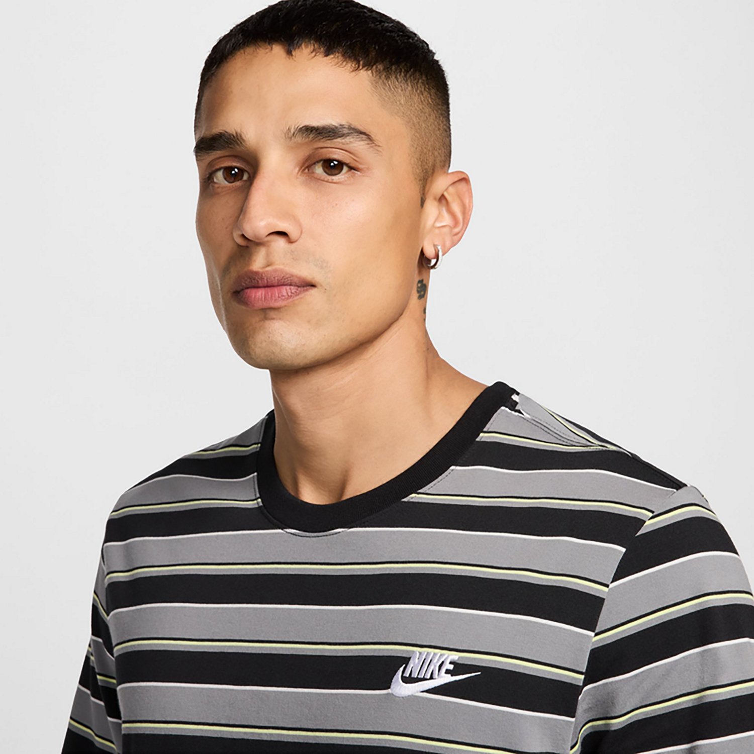 Nike Men's Club Stripe T-shirt - view number 3