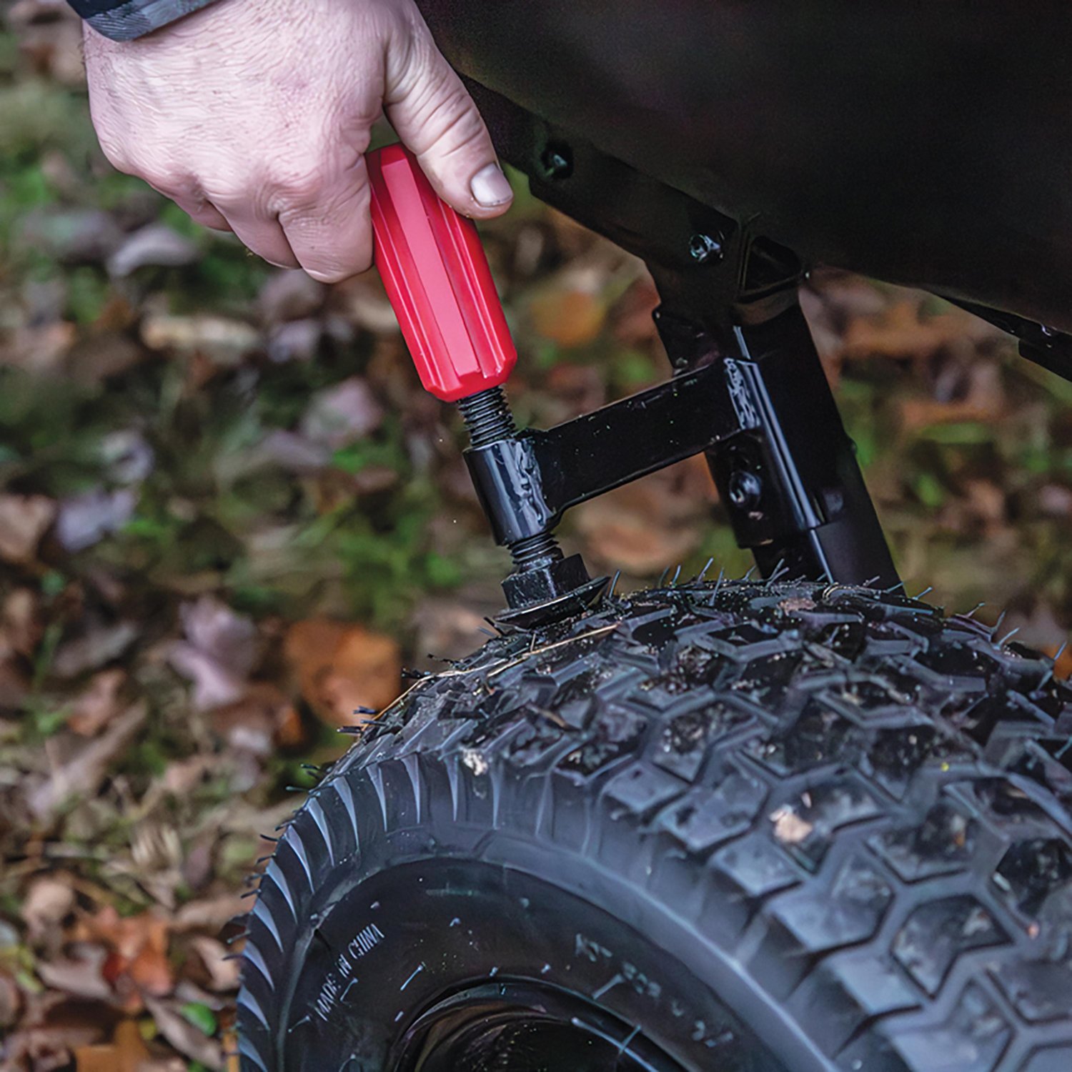 Yutrax Towable Work Wagon - view number 7