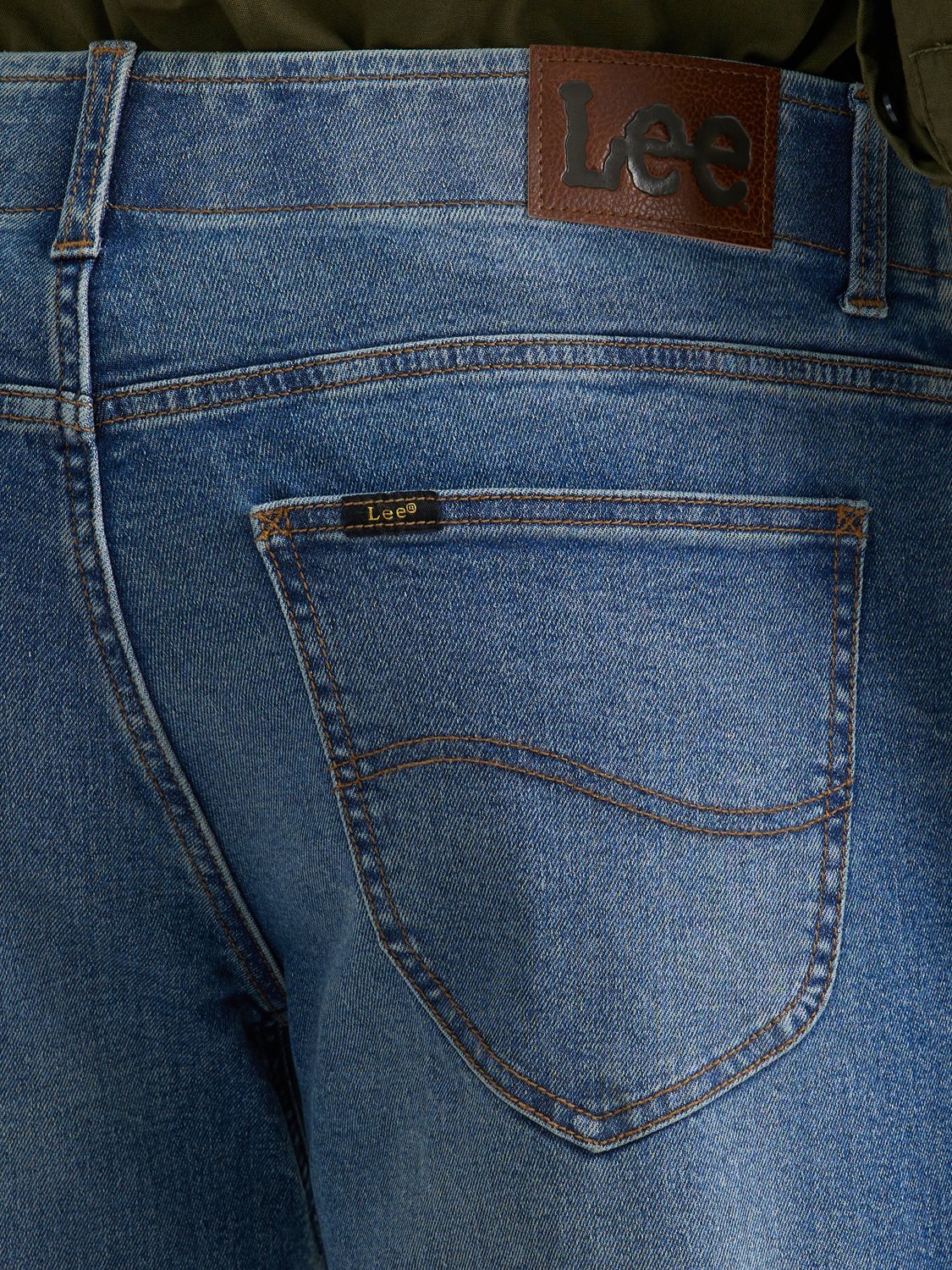 Lee Men's Extreme Motion Regular Fit Straight Leg Jeans - view number 5