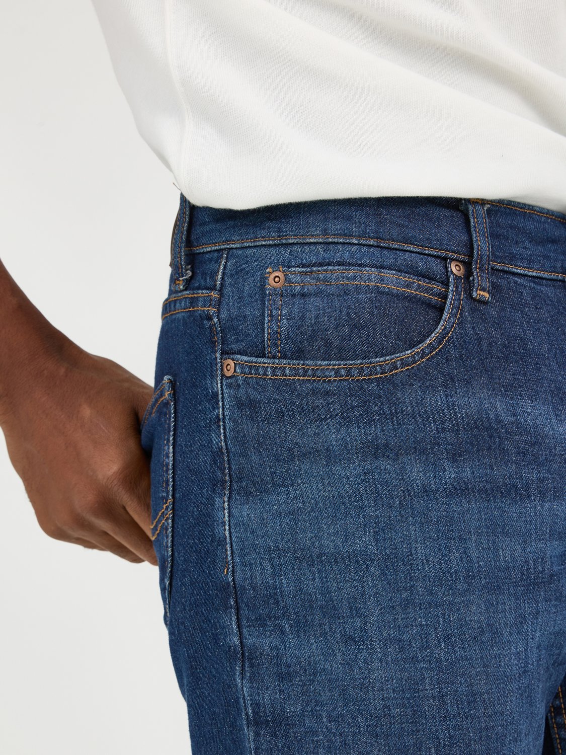 Lee Men's Legendary Relaxed Straight Jeans - view number 4