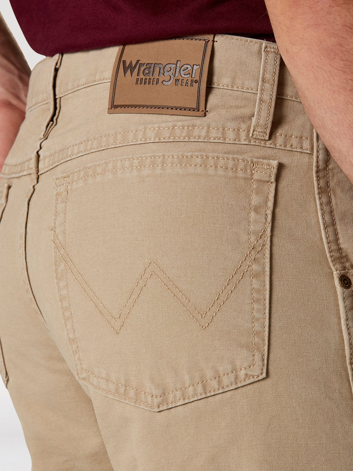 Wrangler Rugged Wear Men's Relaxed Straight Fit Jean - view number 4