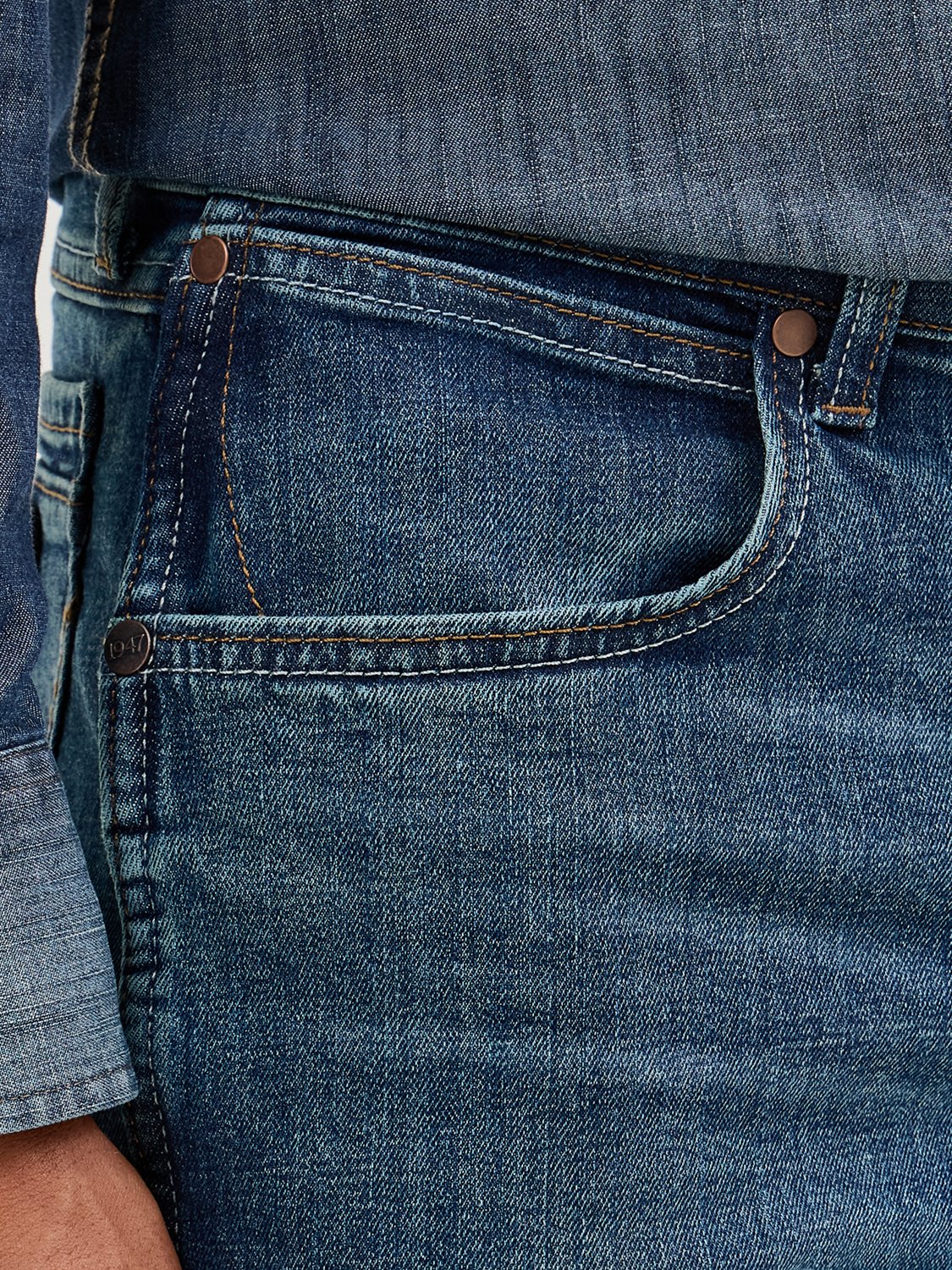 Wrangler Men's Retro Slim Fit Straight Leg Jeans                                                                                 - view number 4